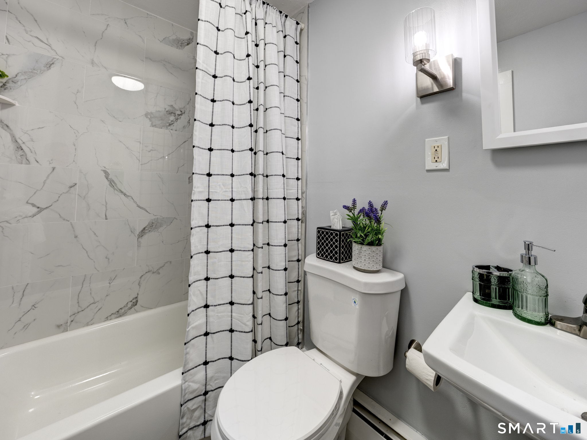 25 Maple Avenue photo 16