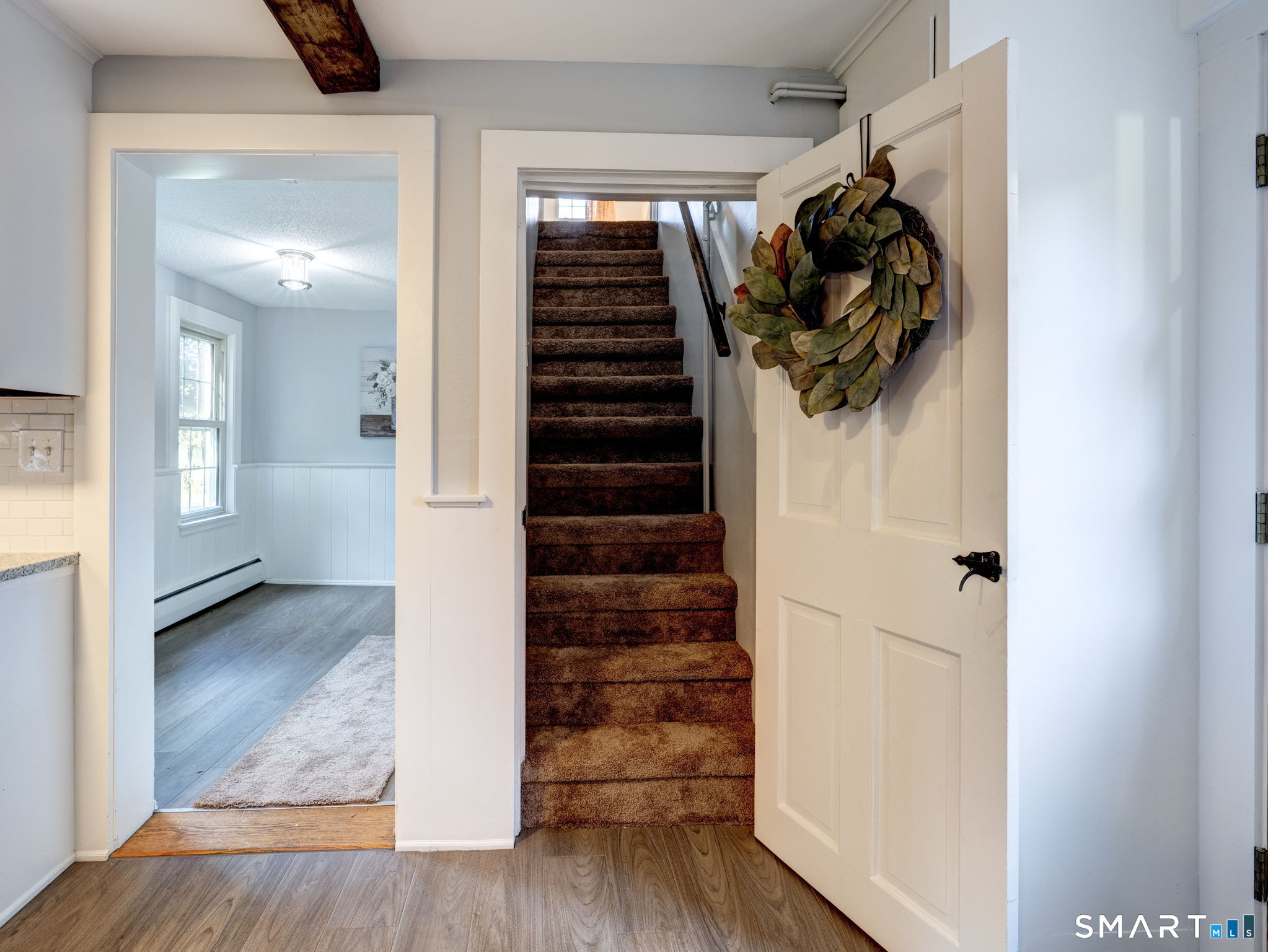 25 Maple Avenue photo 12