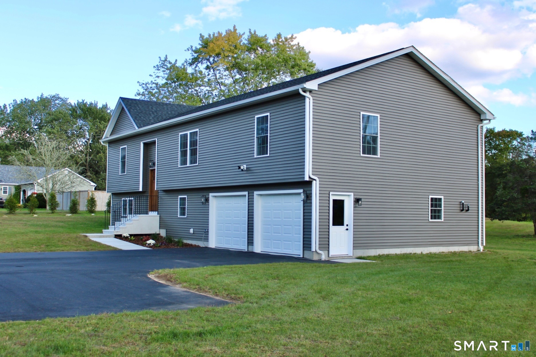 Photo 1 of Single family home for sale at 231 Cemetery Rd, Plainfield, CT 06374 | MLS# 24211077 | Listing updated on 2026-10-07