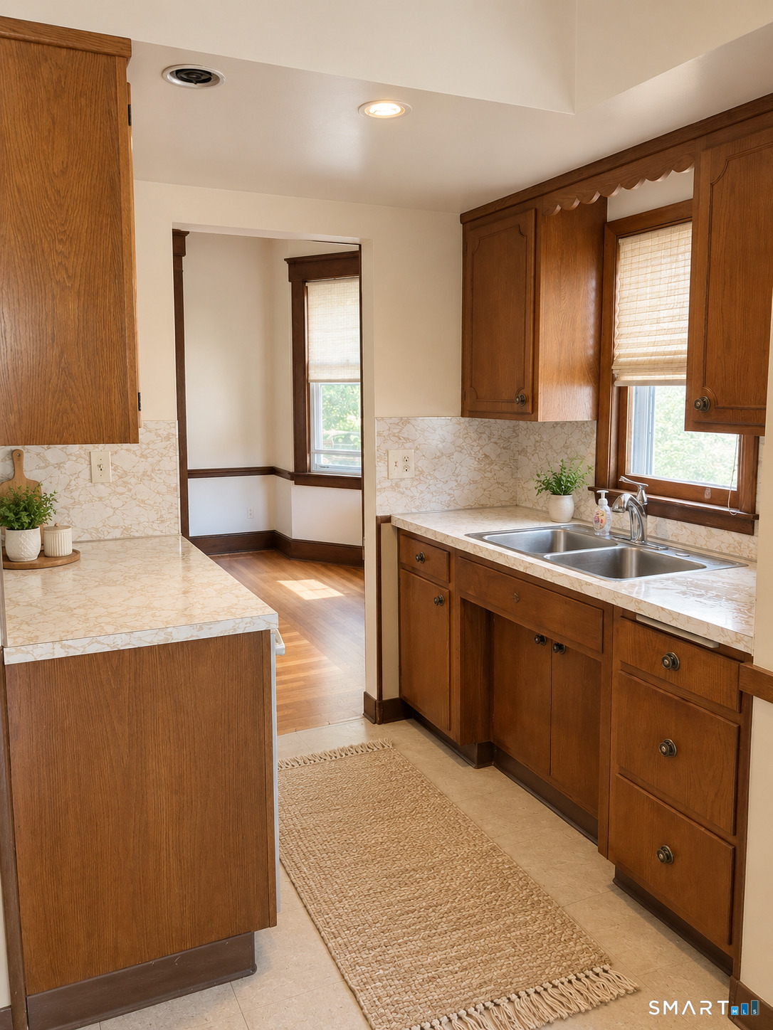 428 Central Avenue photo 9