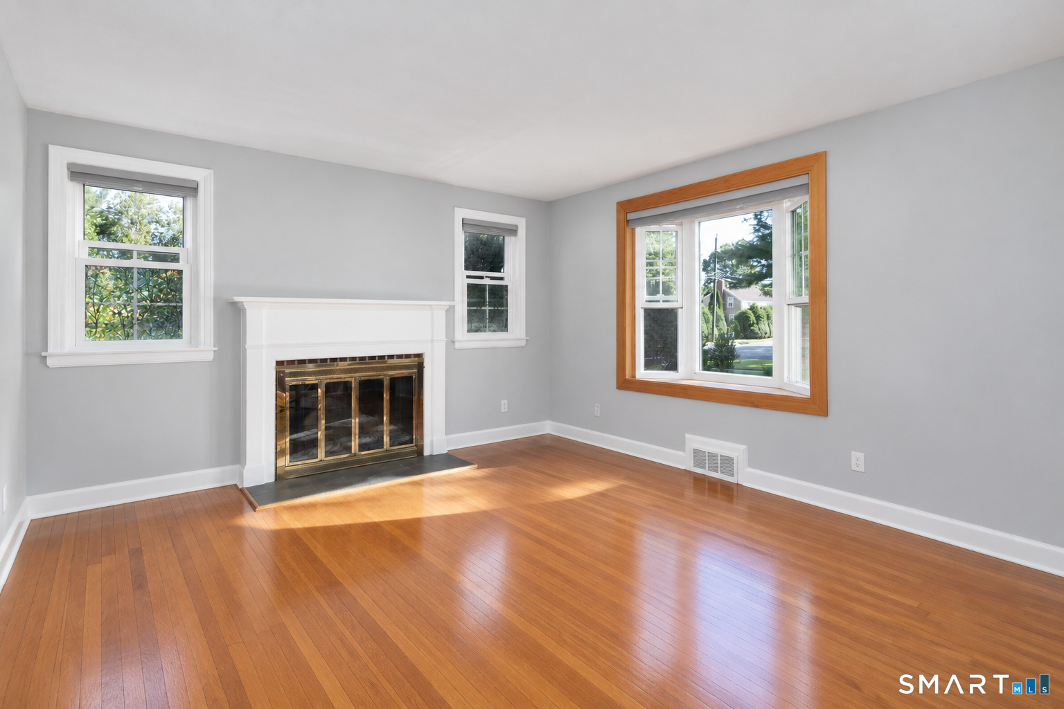 302 Brimfield Road photo 6