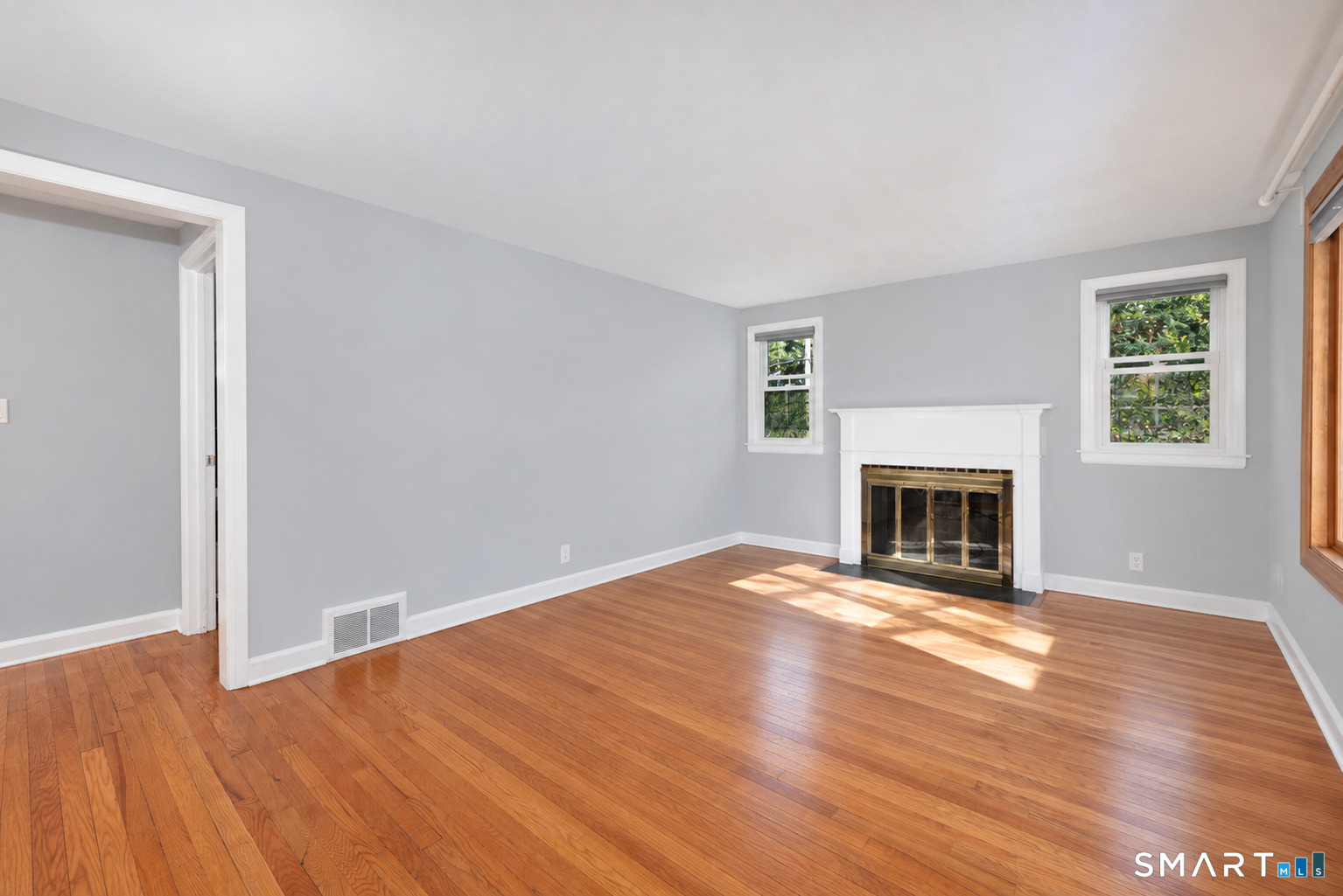 302 Brimfield Road photo 9
