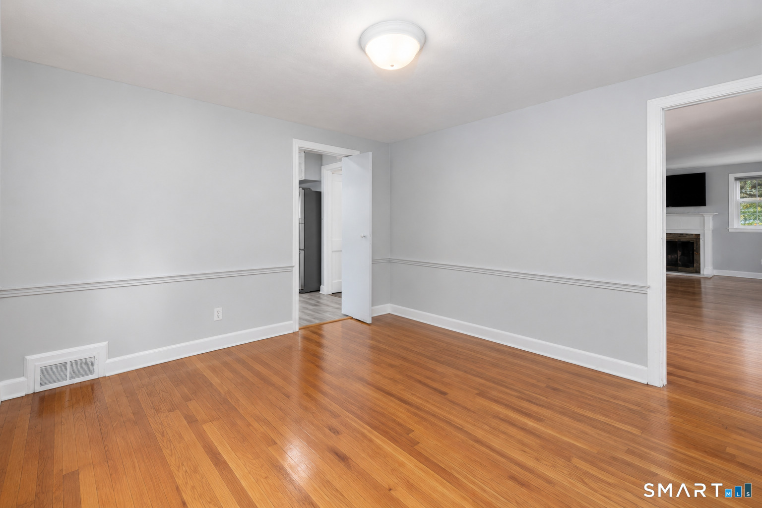 302 Brimfield Road photo 10