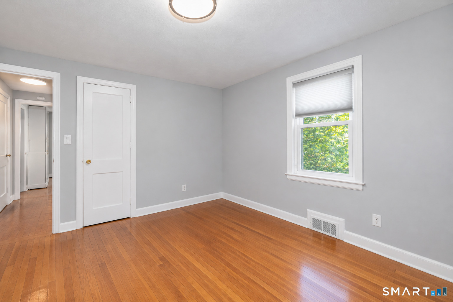 302 Brimfield Road photo 16
