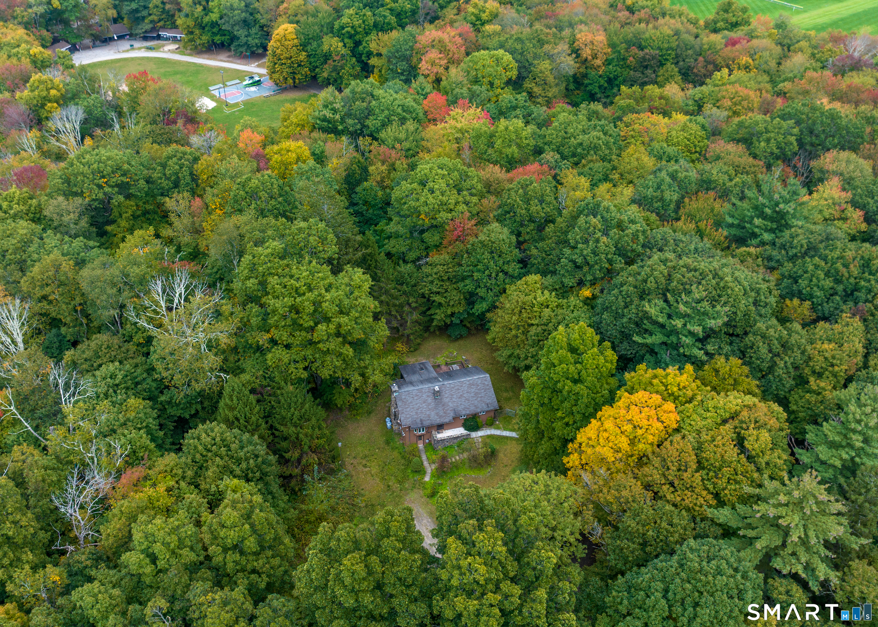 Photo 2 of Single family home for sale at 326 West St, Morris, CT 06763 | MLS# 24206234 | Listing updated on 2026-10-08