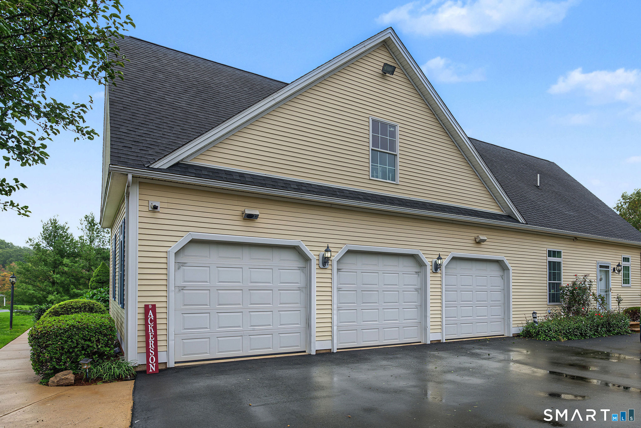 9 Pierpont Court photo 40