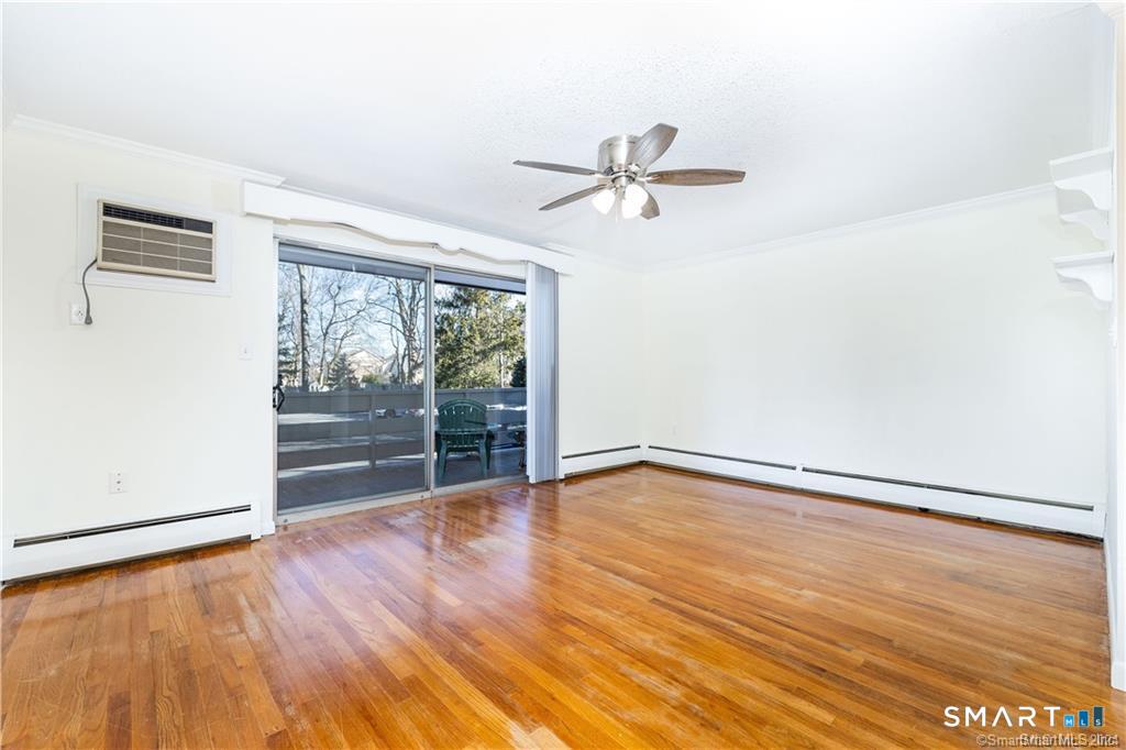 108 OAKWOOD Avenue, #B-1, Elmwood, West Hartford, CT 06119