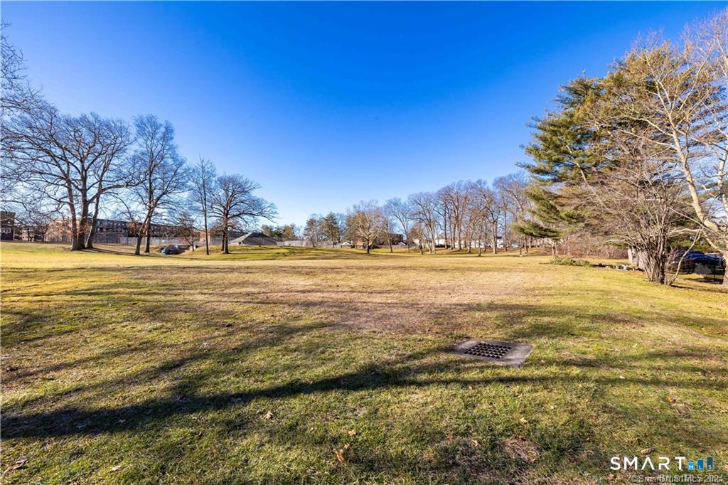 108 OAKWOOD Avenue, #B-1, Elmwood, West Hartford, CT 06119