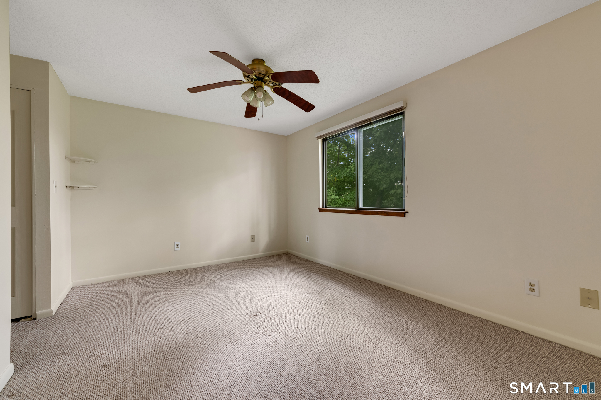 40 Foxon Hill Road, #H27, New Haven, CT 06513