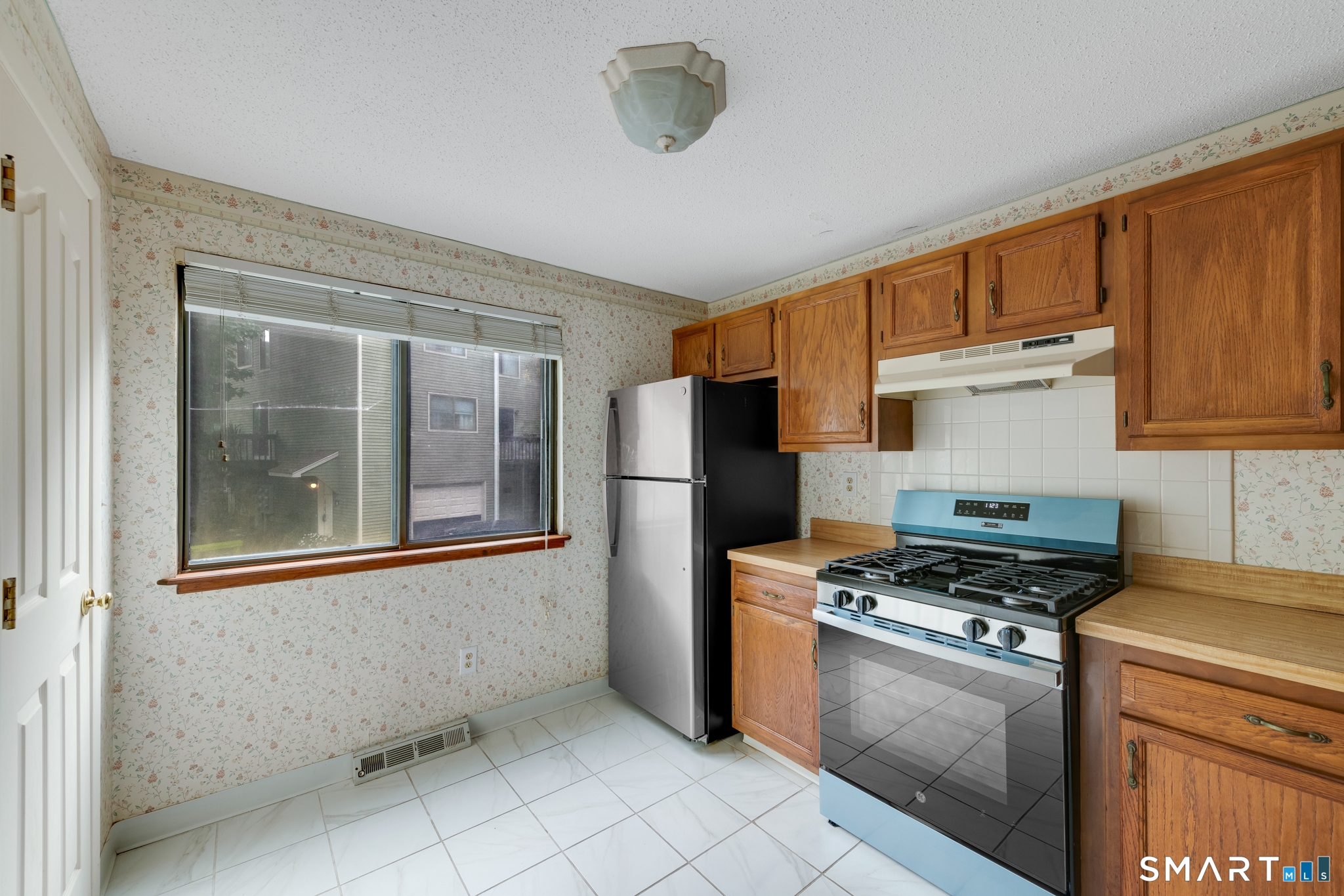 40 Foxon Hill Road, #H27, New Haven, CT 06513