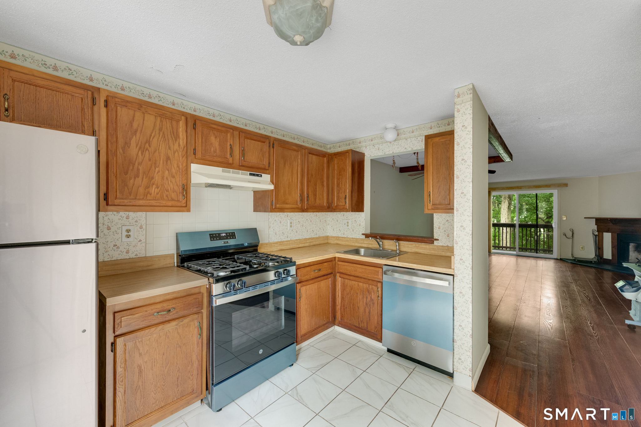 40 Foxon Hill Road, #H27, New Haven, CT 06513