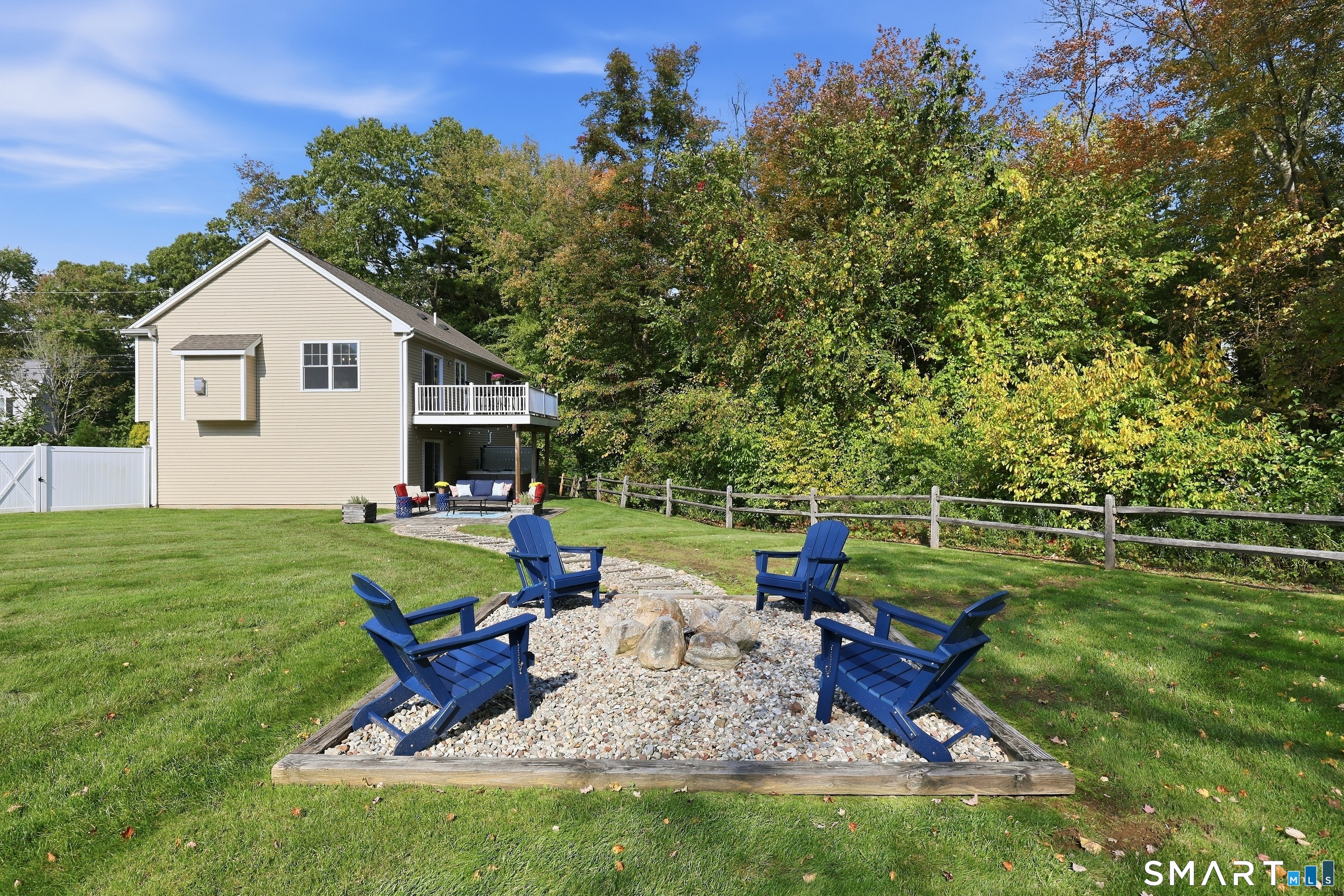 9 Winthrop Drive photo 31