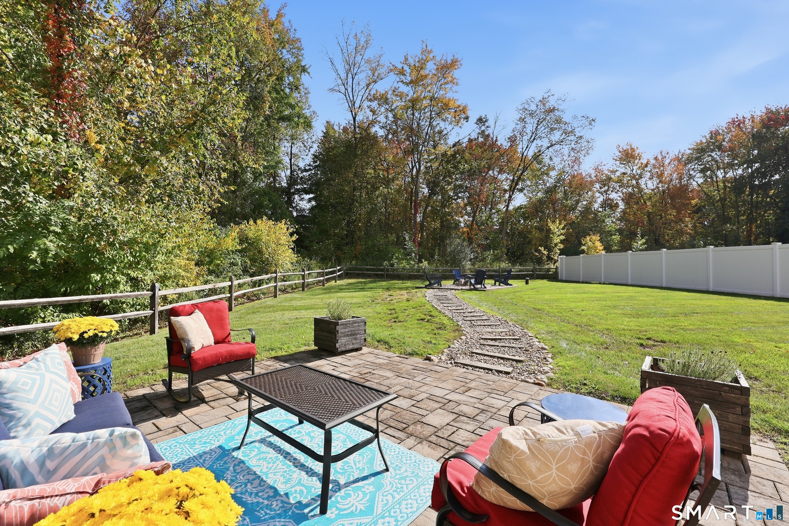 9 Winthrop Drive photo 28