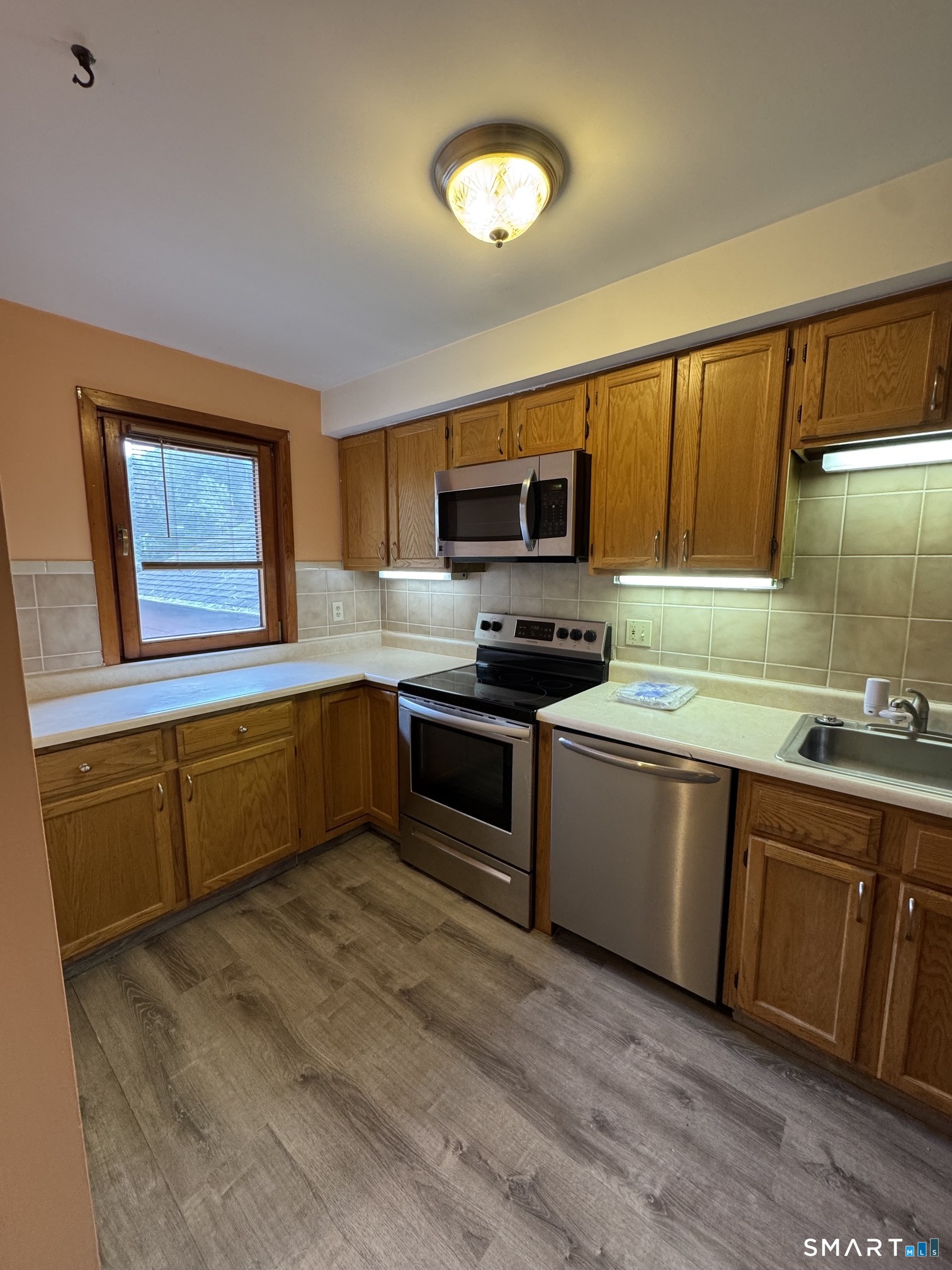 Photo 2 of Townhouse for sale at 57 Courtland Dr #57, Groton, CT 06340 | MLS# 24206393 | Listing updated on 2026-10-06
