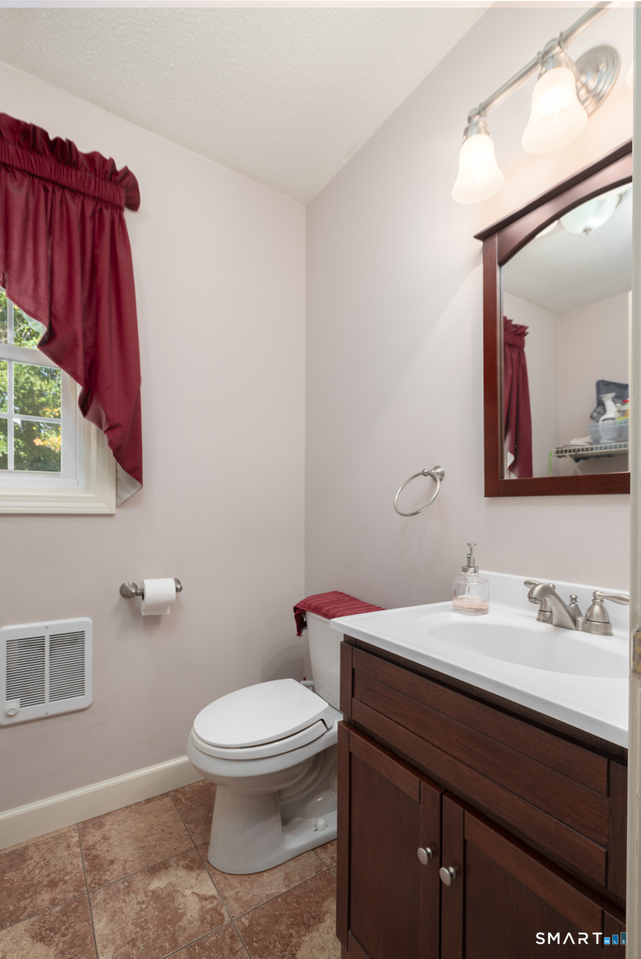 300 Ardsley Road photo 11