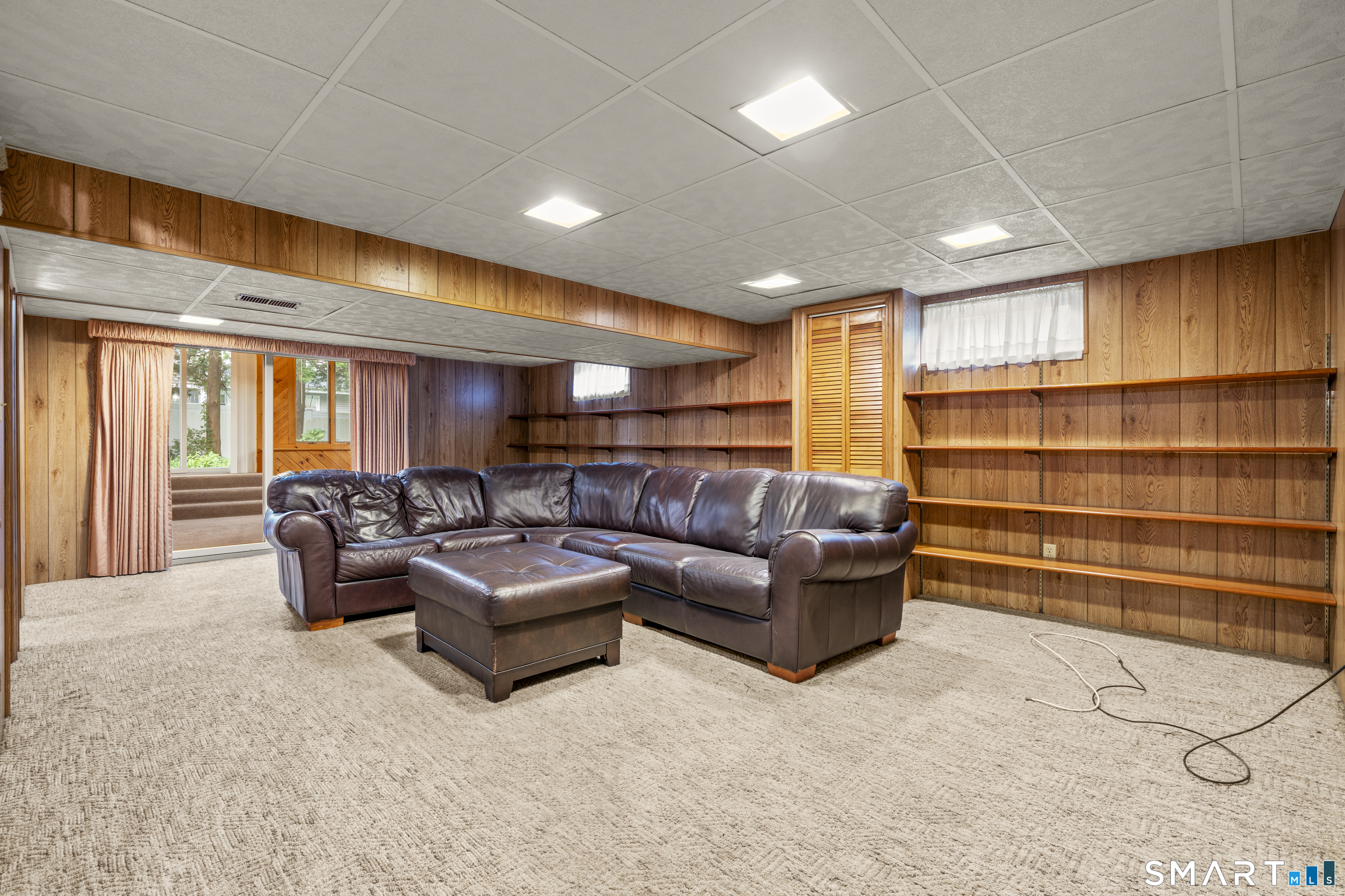 200 Fairfax photo 25