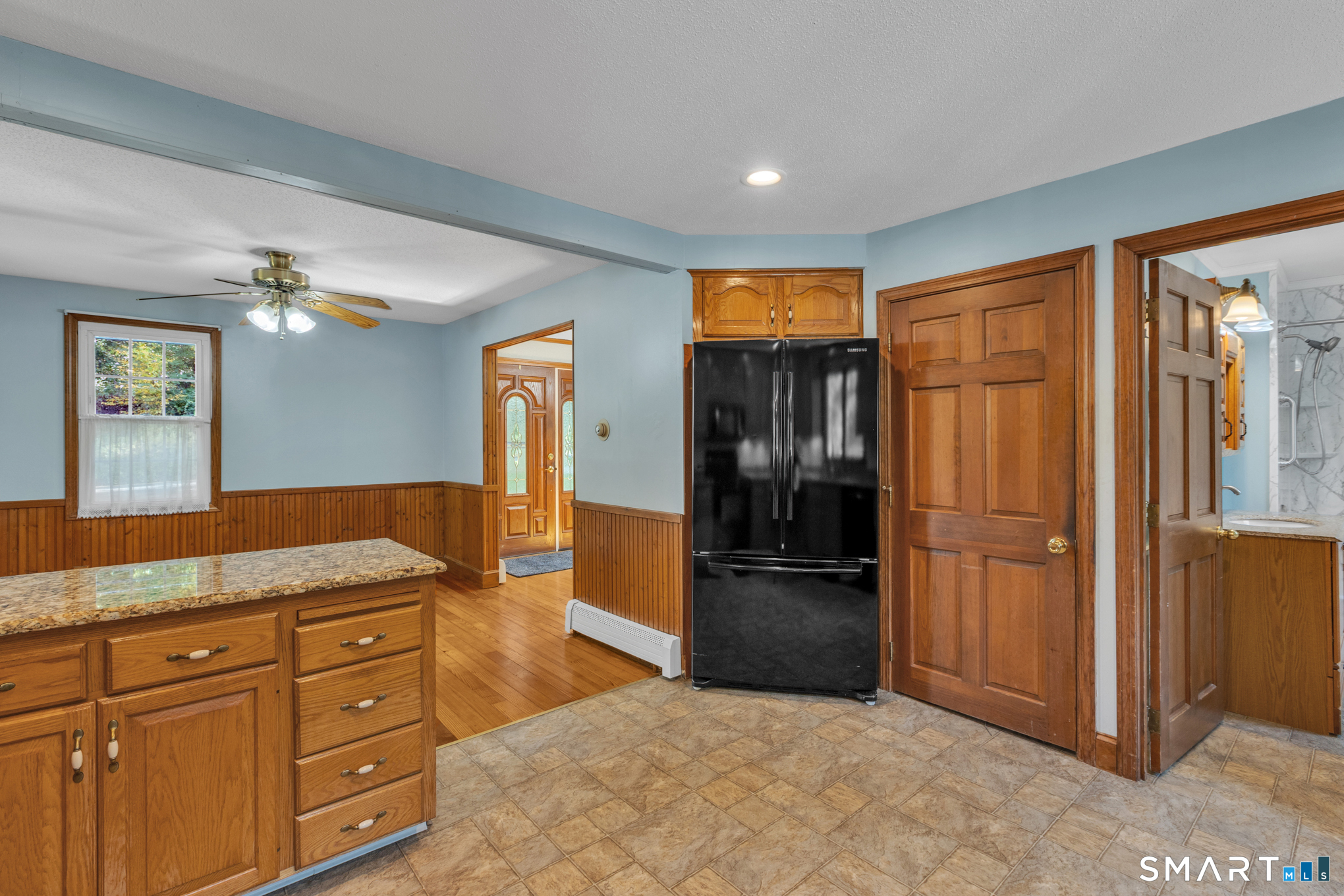 159 Ellington Avenue photo 12
