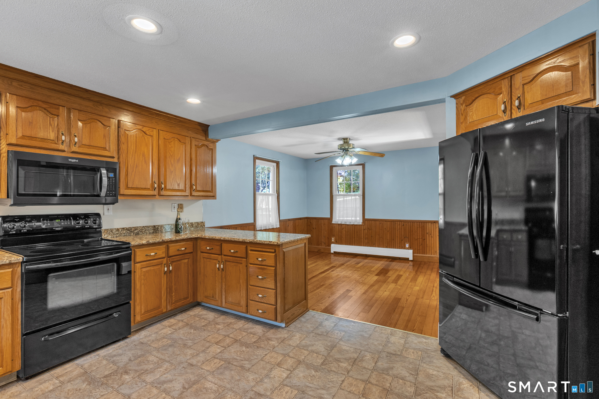 159 Ellington Avenue photo 13