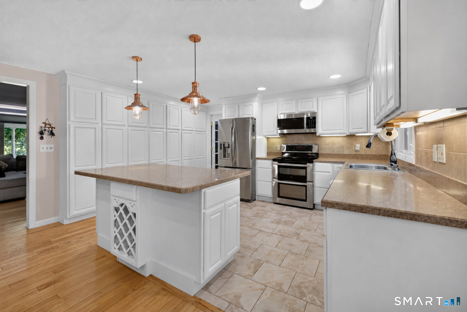 268 Woodland Street photo 6