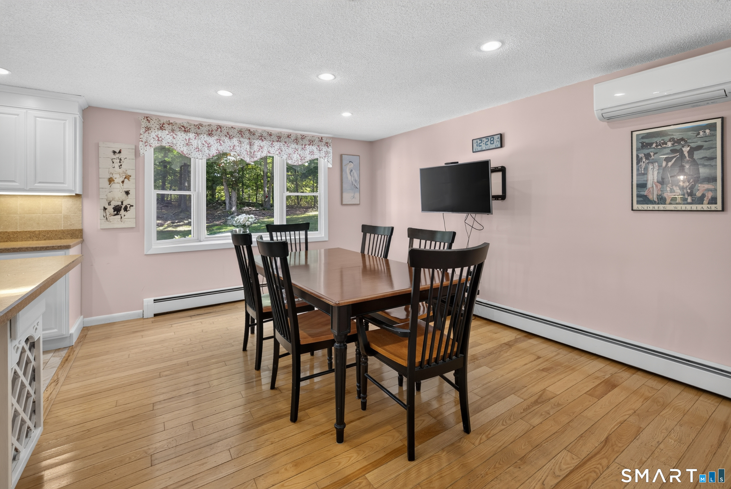 268 Woodland Street photo 10