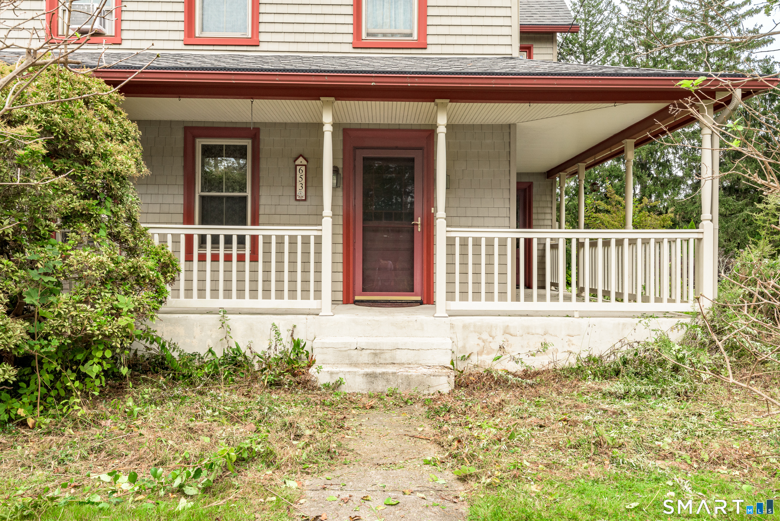 Photo 2 of Single family home for sale at 653 Vauxhall St Ext, Waterford, CT 06385 | MLS# 24211422 | Listing updated on 2026-10-05