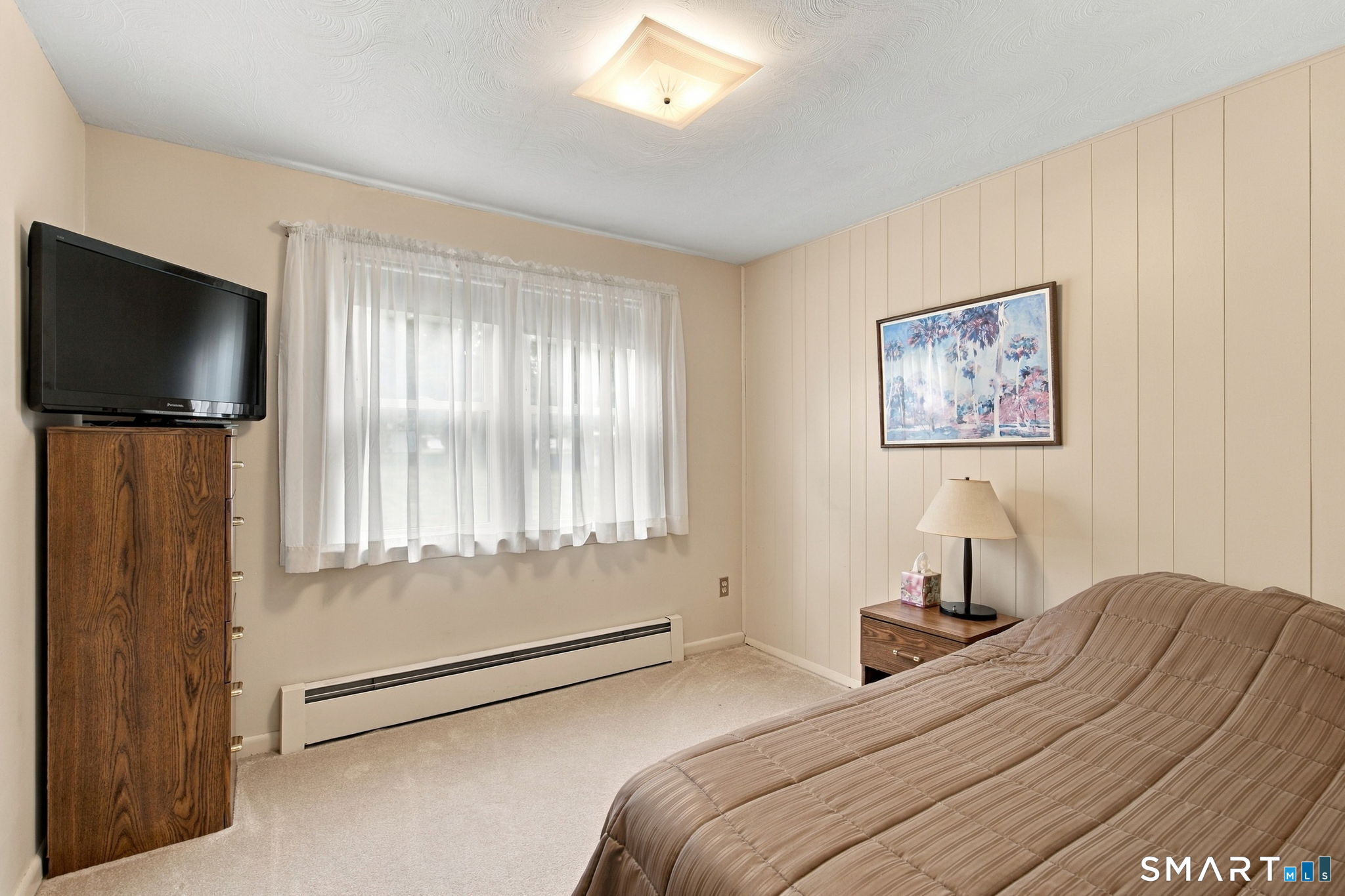 327 Burnham Street photo 13