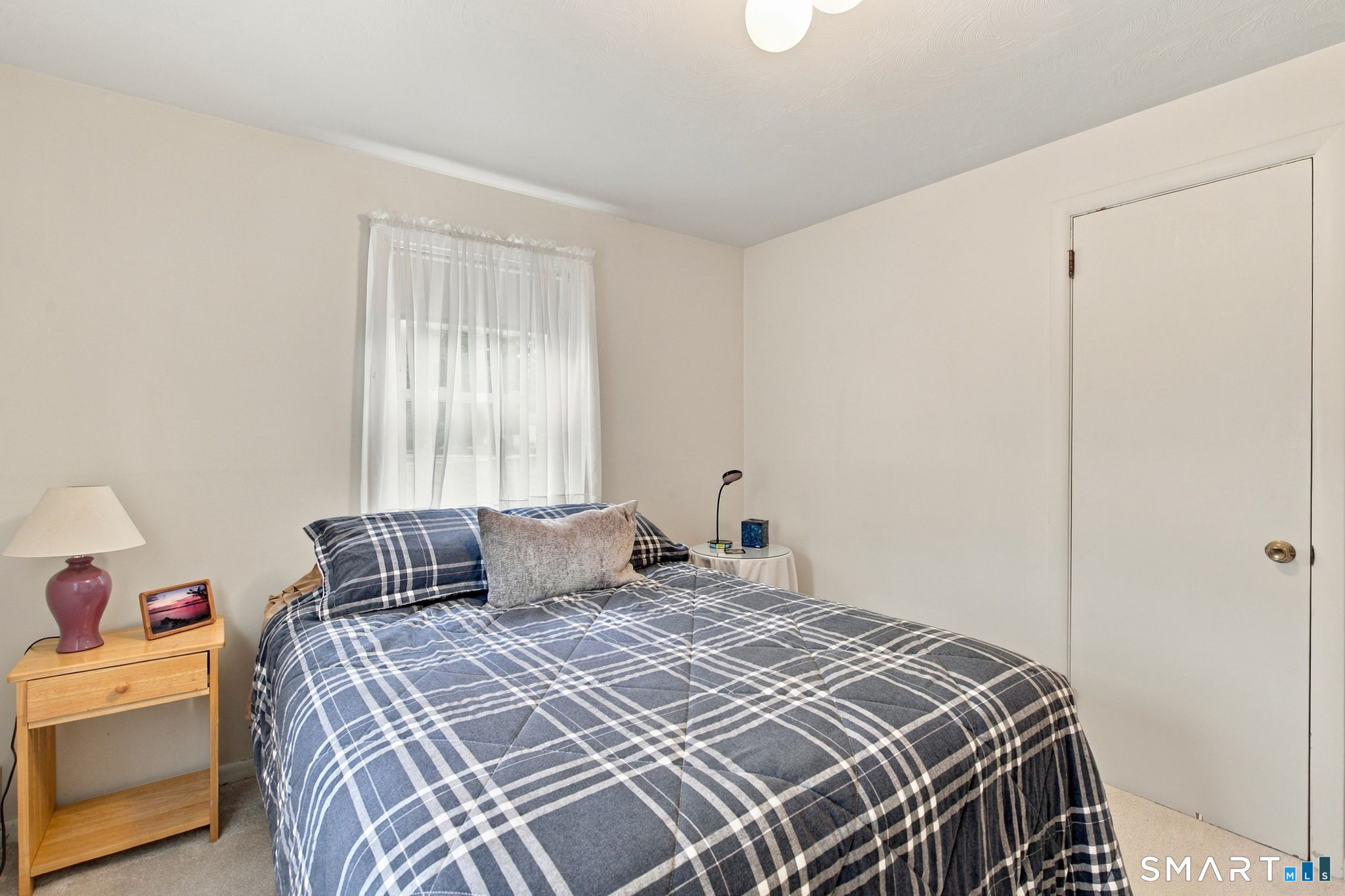 327 Burnham Street photo 17