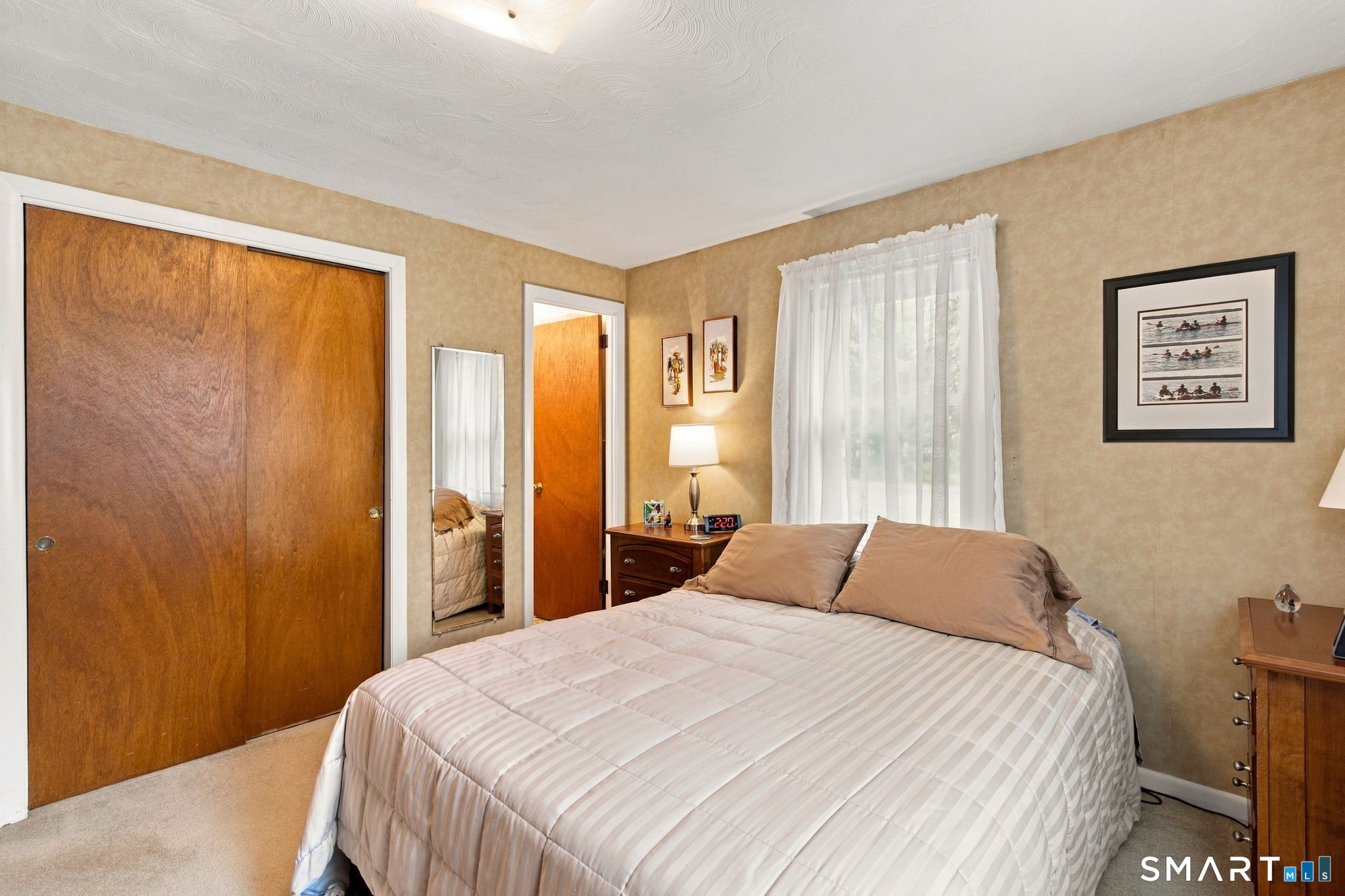 327 Burnham Street photo 19