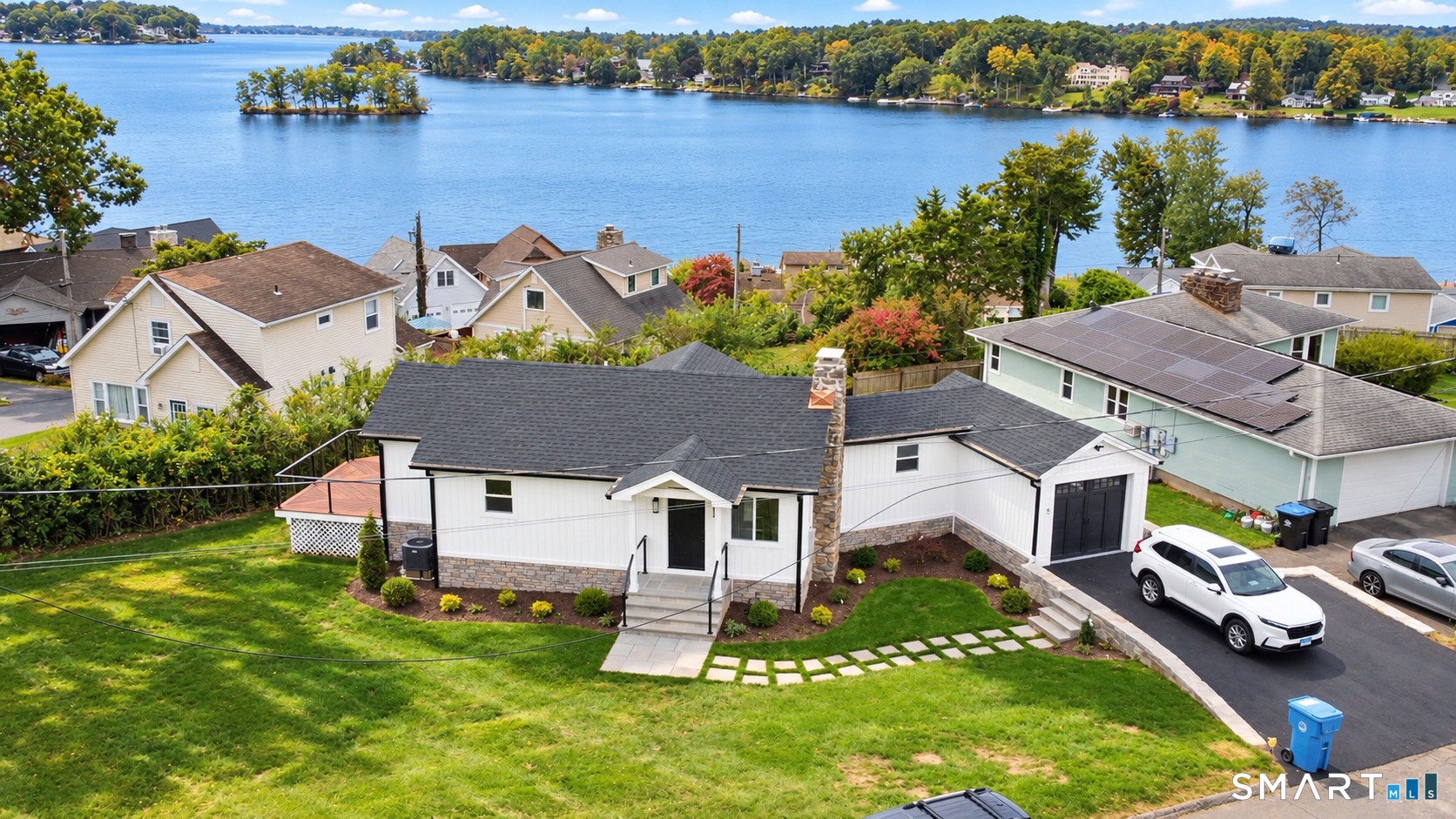 Photo 1 of Single family home for sale at 2 Longview Dr, Brookfield, CT 06804 | MLS# 24203234 | Listing updated on 2026-10-05