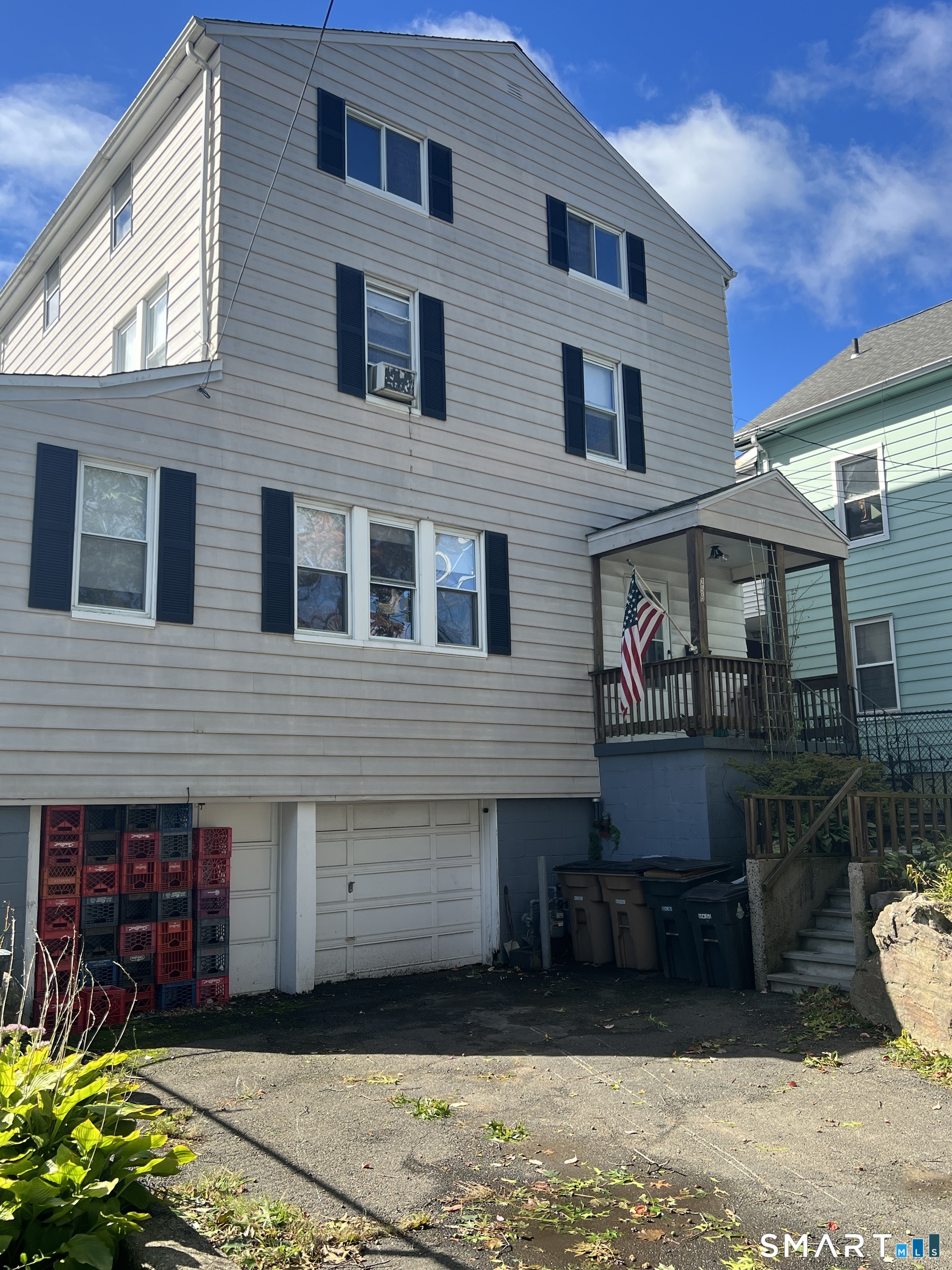 Foto 9 de Local comercial en venta en 256 Stillwater Avenue, Stamford, CT — $999,000