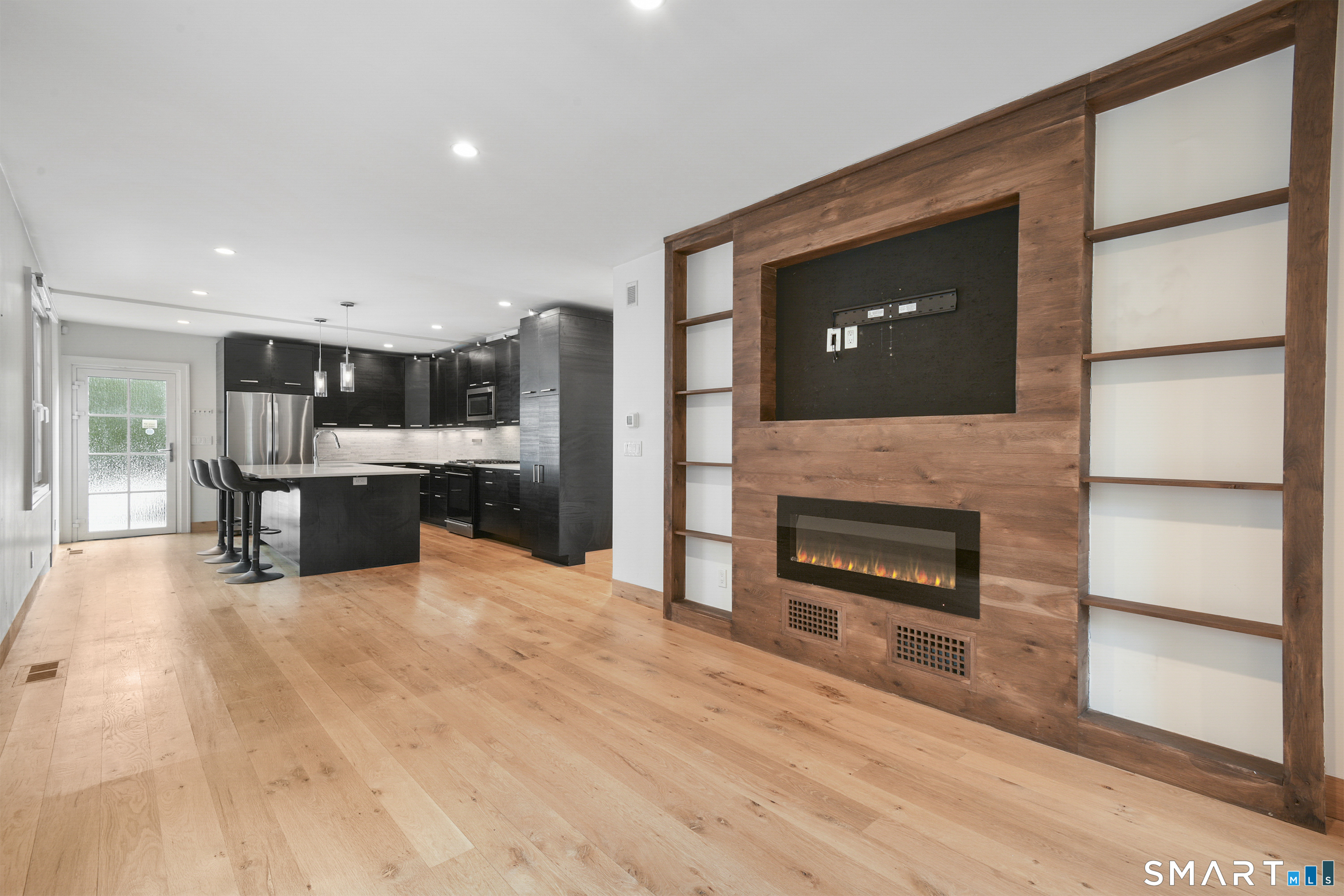 Foto 6 de Apartamento en renta en 20 Euclid Avenue #A, Stamford, CT — $3,500/mes