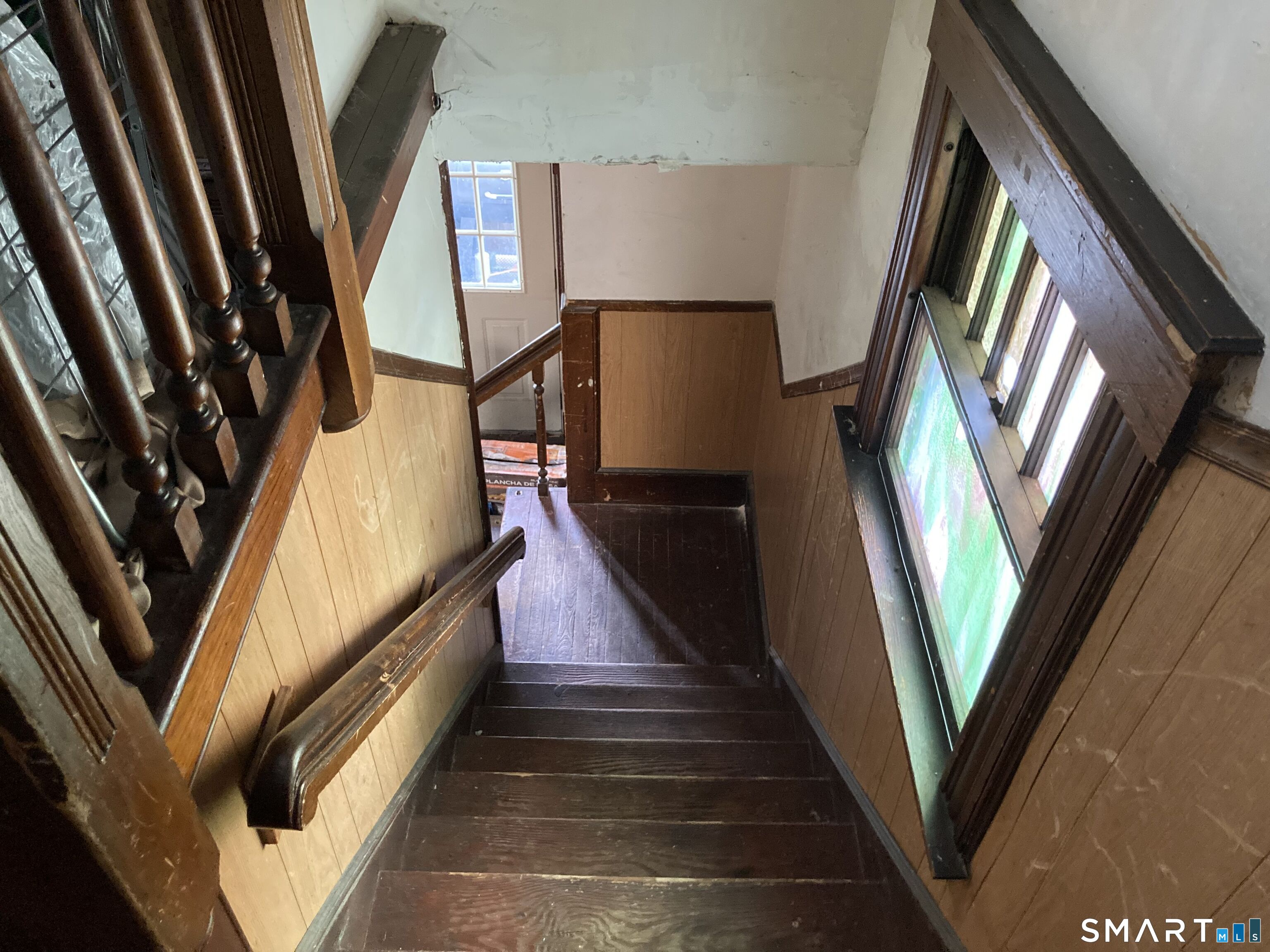 225 Winthrop Avenue photo 23