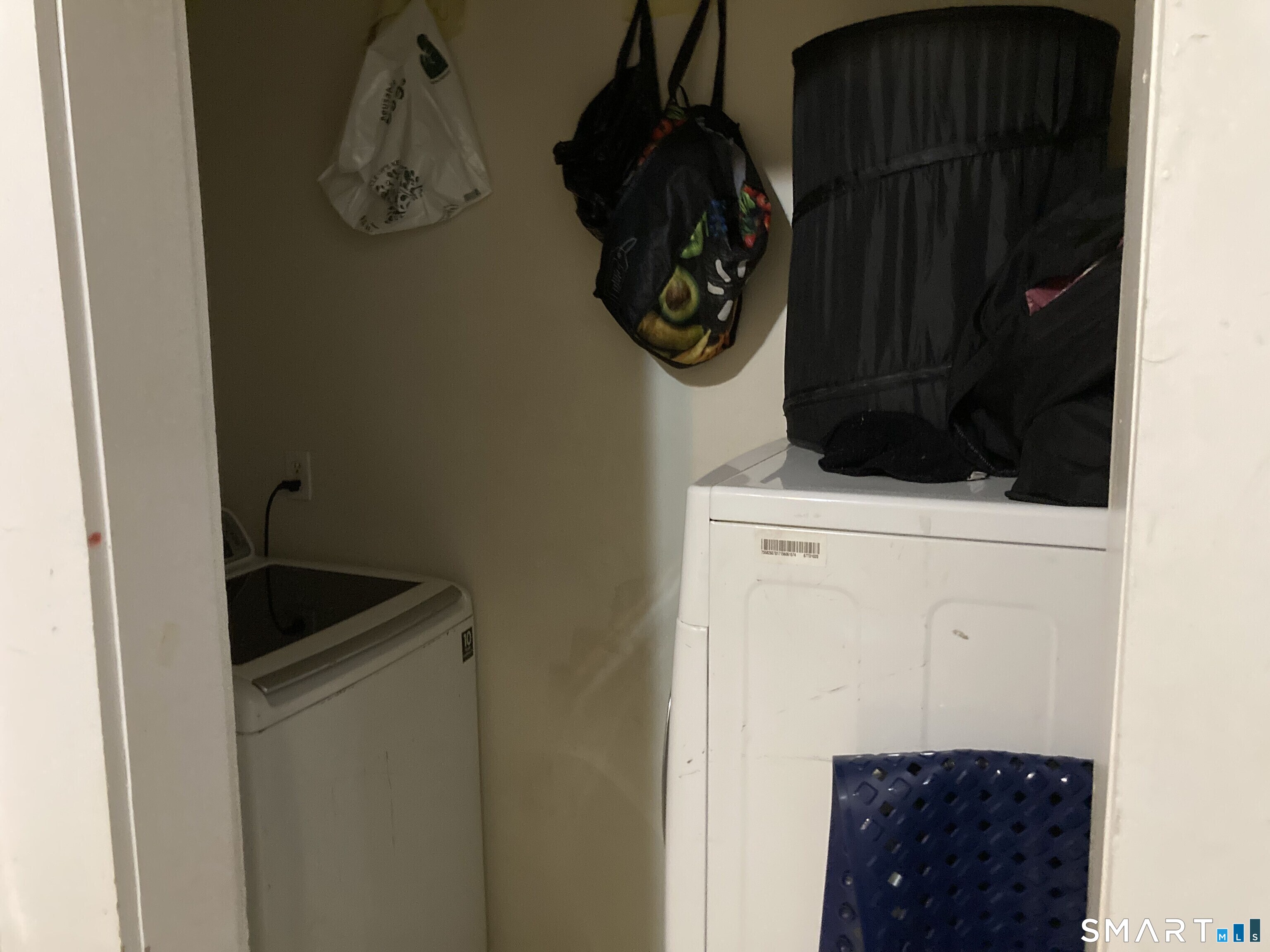 225 Winthrop Avenue photo 30