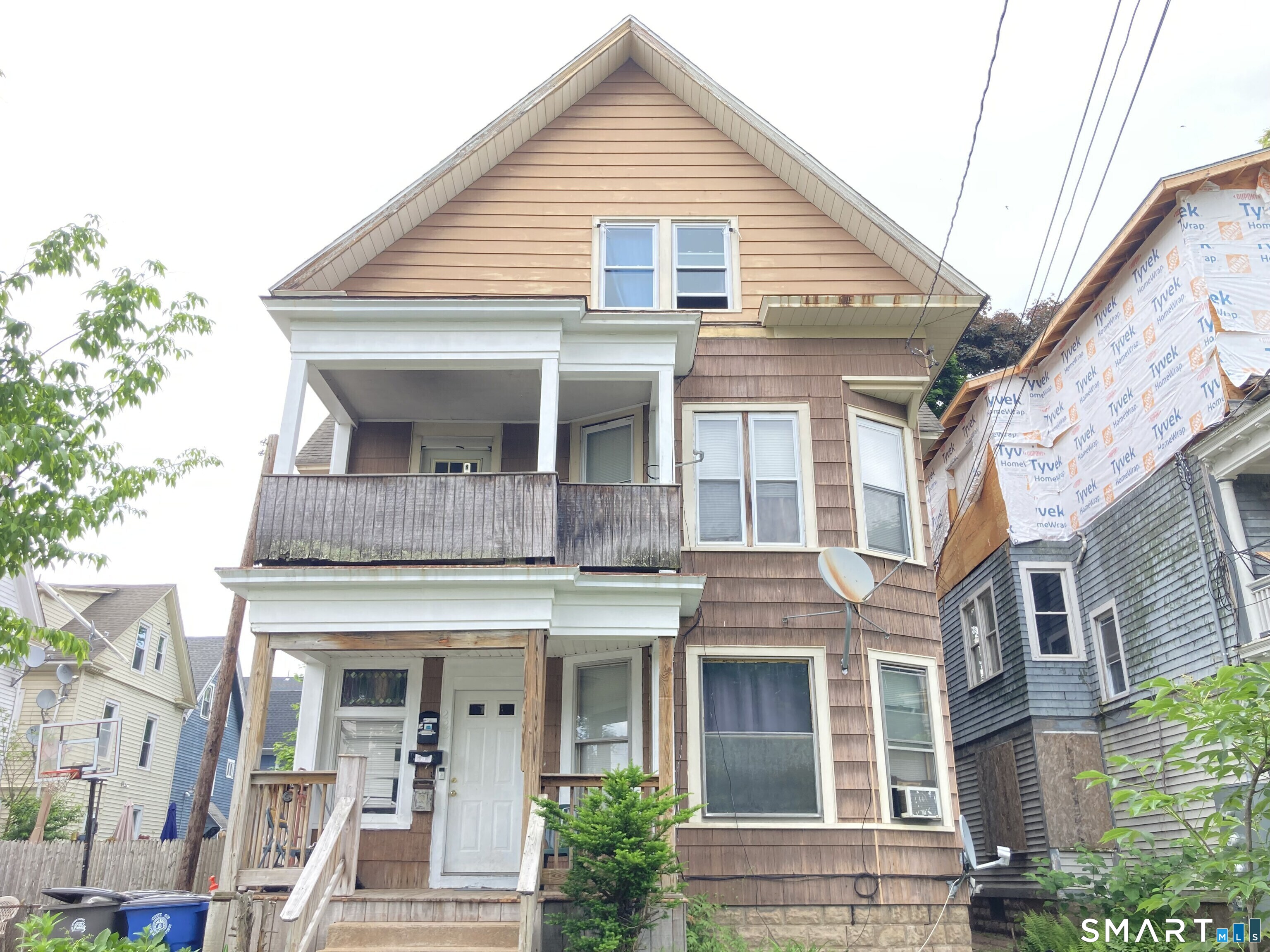 Photo 1 of Multi family home for sale at 225 Winthrop Ave, New Haven, CT 06511 | MLS# 24211945 | Listing updated on 2026-10-05