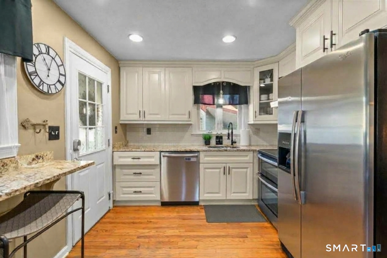 Photo 3 of Single family home for sale at 40 Avon Dr, East Hartford, CT 06118 | MLS# 24210631 | Listing updated on 2026-10-08
