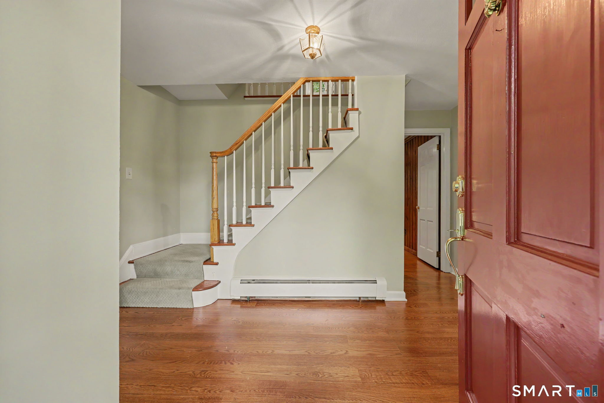 Photo 3 of Single family home for sale at 9 Wilson Ridge Rd E, Darien, CT 06820 | MLS# 24210698 | Listing updated on 2026-10-06