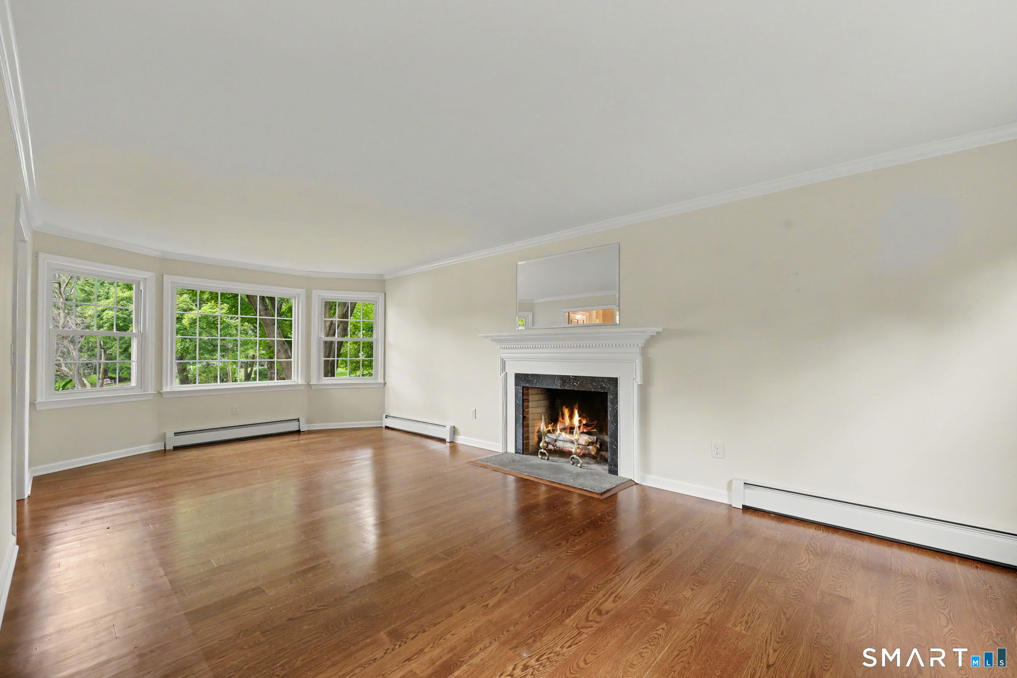Photo 4 of Single family home for sale at 9 Wilson Ridge Rd E, Darien, CT 06820 | MLS# 24210698 | Listing updated on 2026-10-06