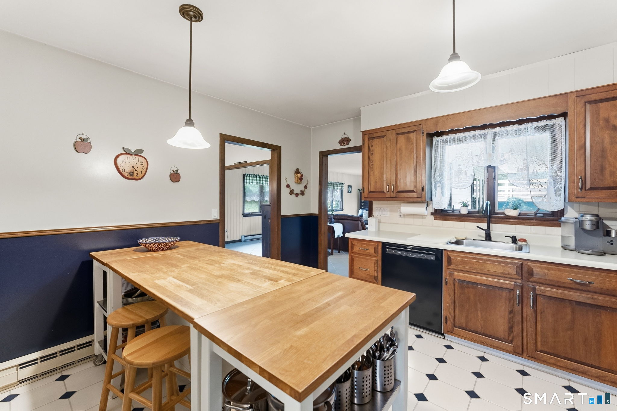 199 Military Highway, Groton, CT 06340