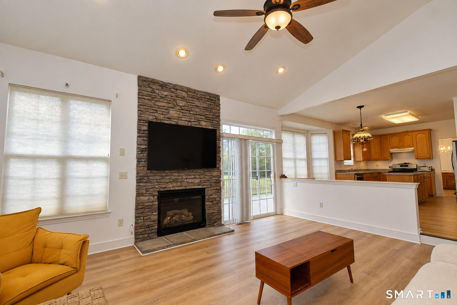 109 Auburn Way photo 16