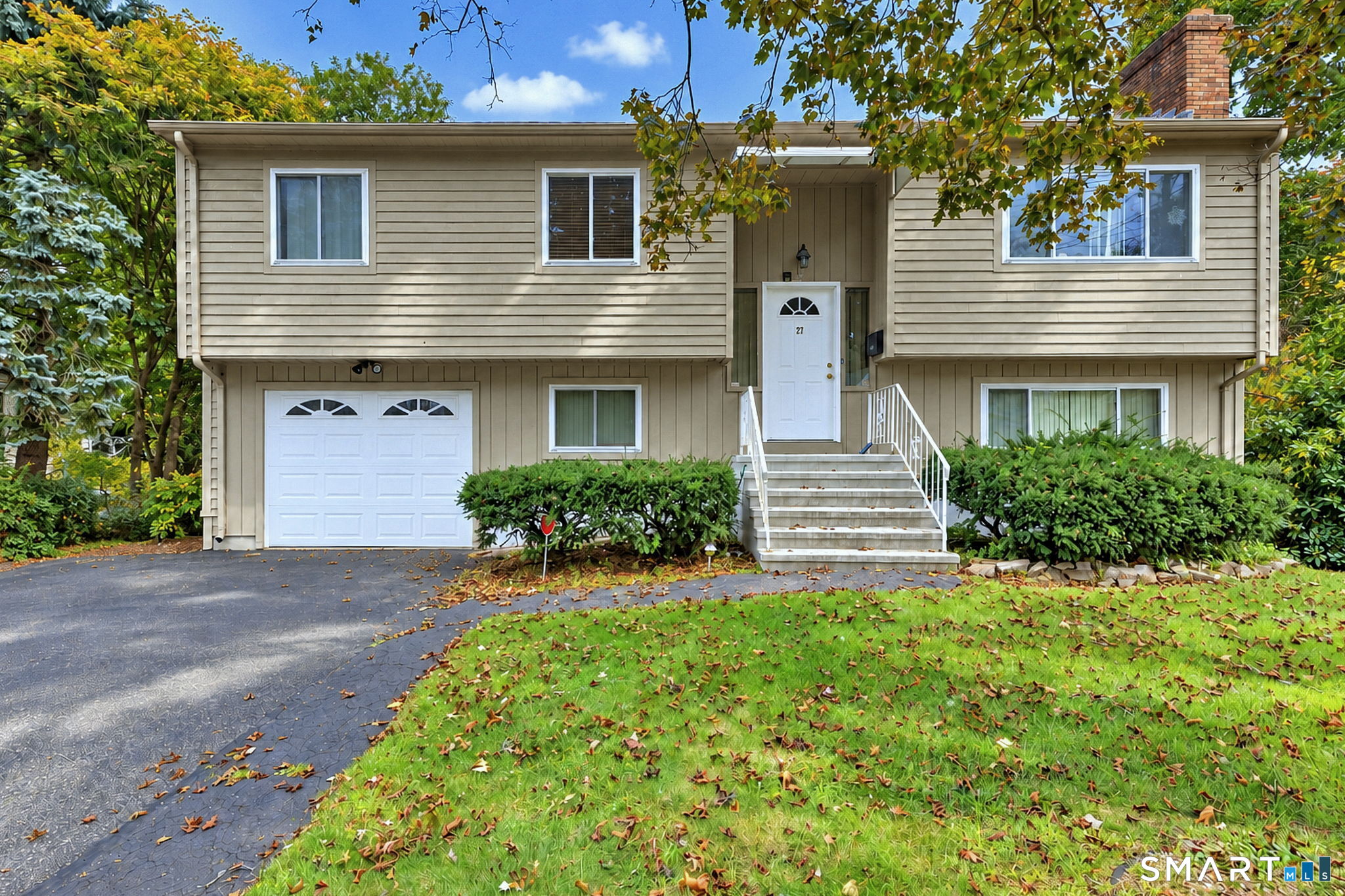 Photo 1 of Single family home for sale at 27 Platt Ave, West Haven, CT 06516 | MLS# 24210666 | Listing updated on 2026-10-07