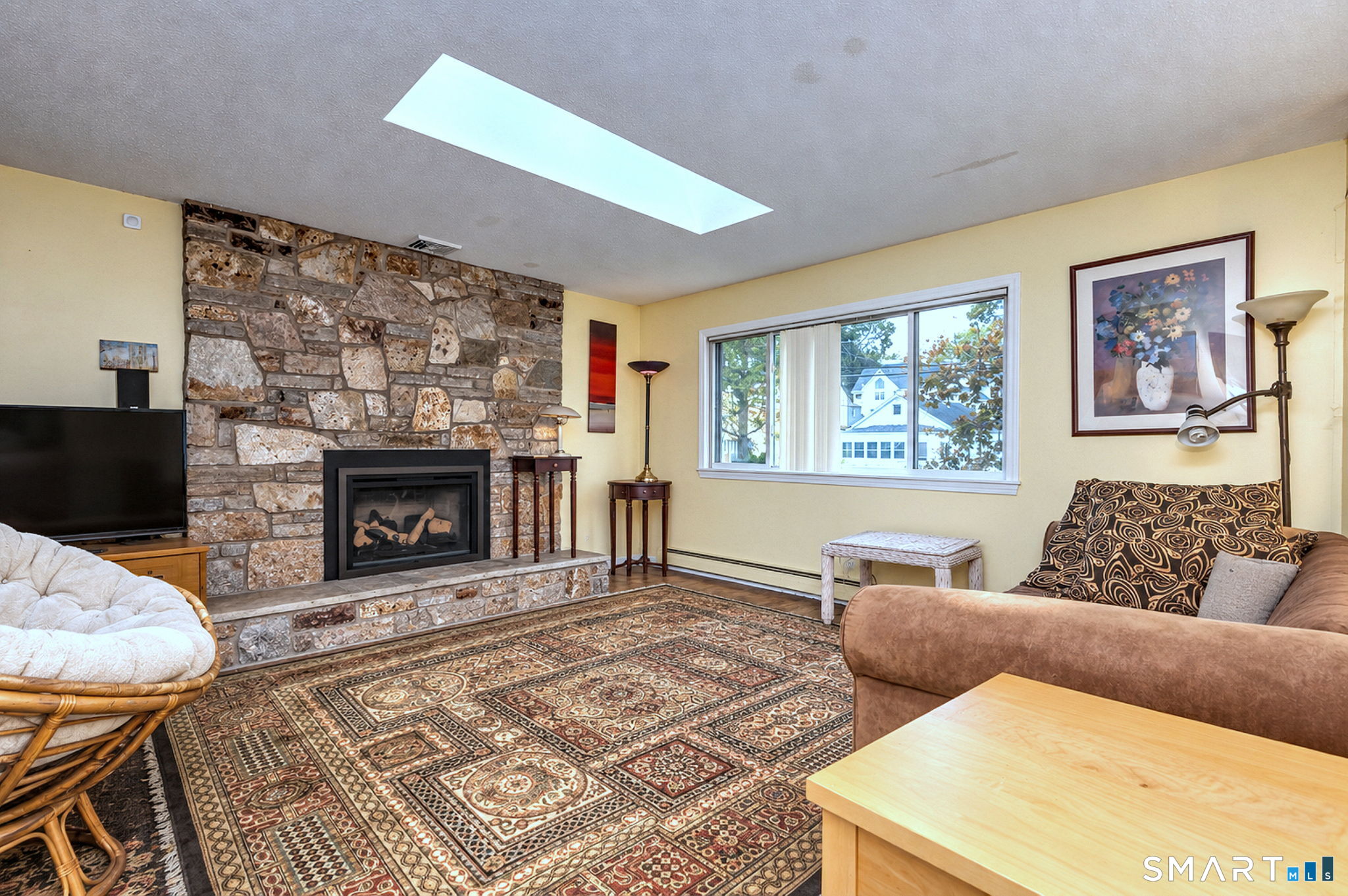 Photo 4 of Single family home for sale at 27 Platt Ave, West Haven, CT 06516 | MLS# 24210666 | Listing updated on 2026-10-07