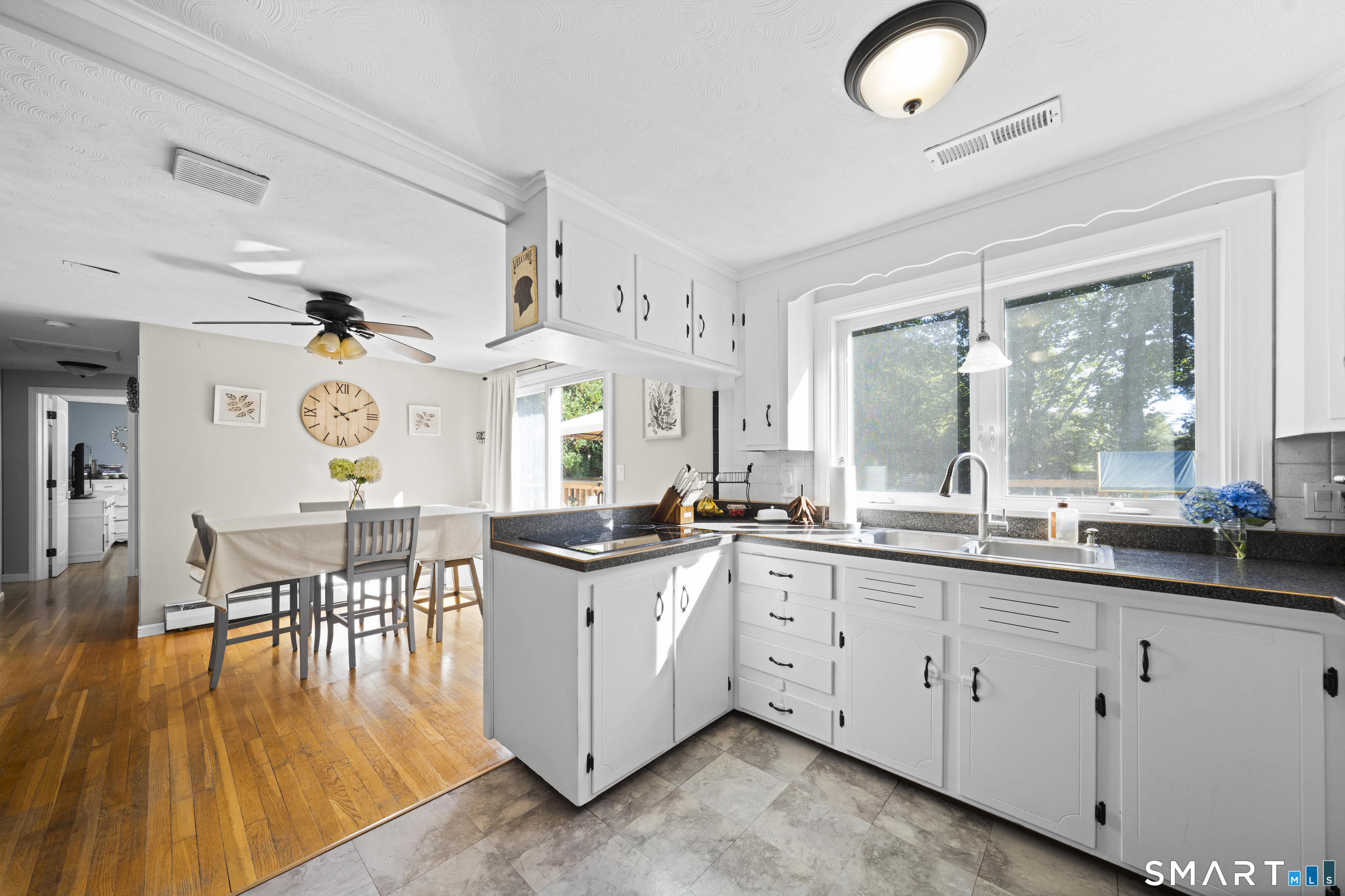 4 Whitewood Street photo 11
