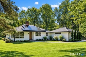 326 North, Ridgefield