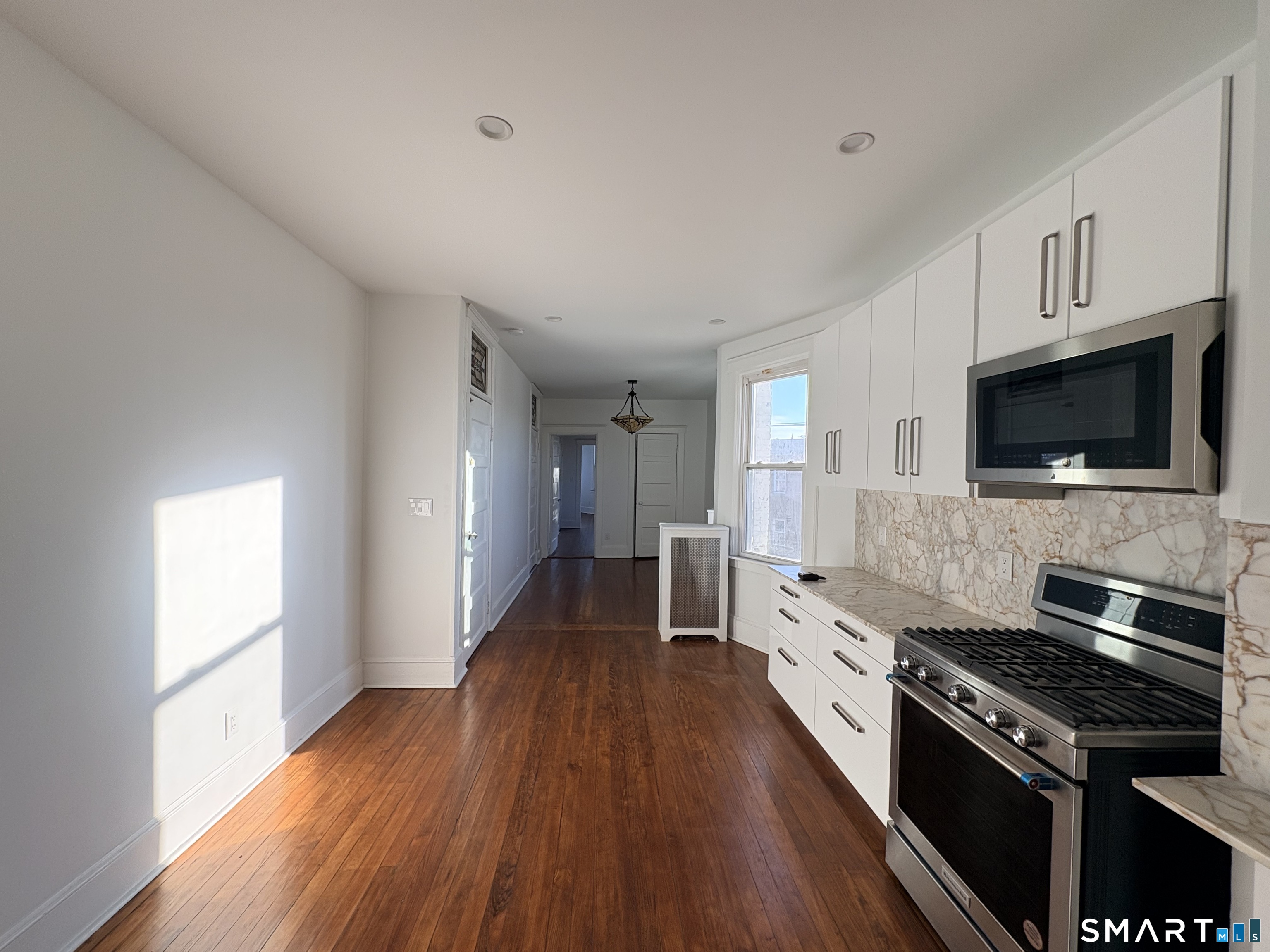 Foto 9 de Apartamento en renta en 251 Mill Street #4, Greenwich, CT — $3,195/mes
