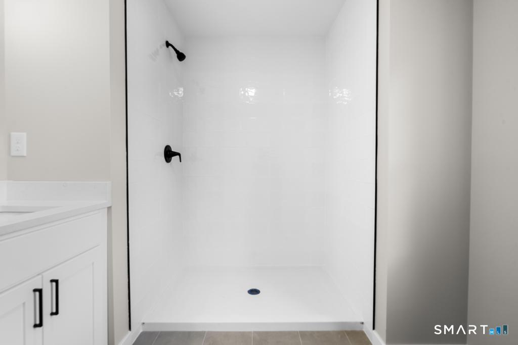 108 Sherman Avenue photo 14