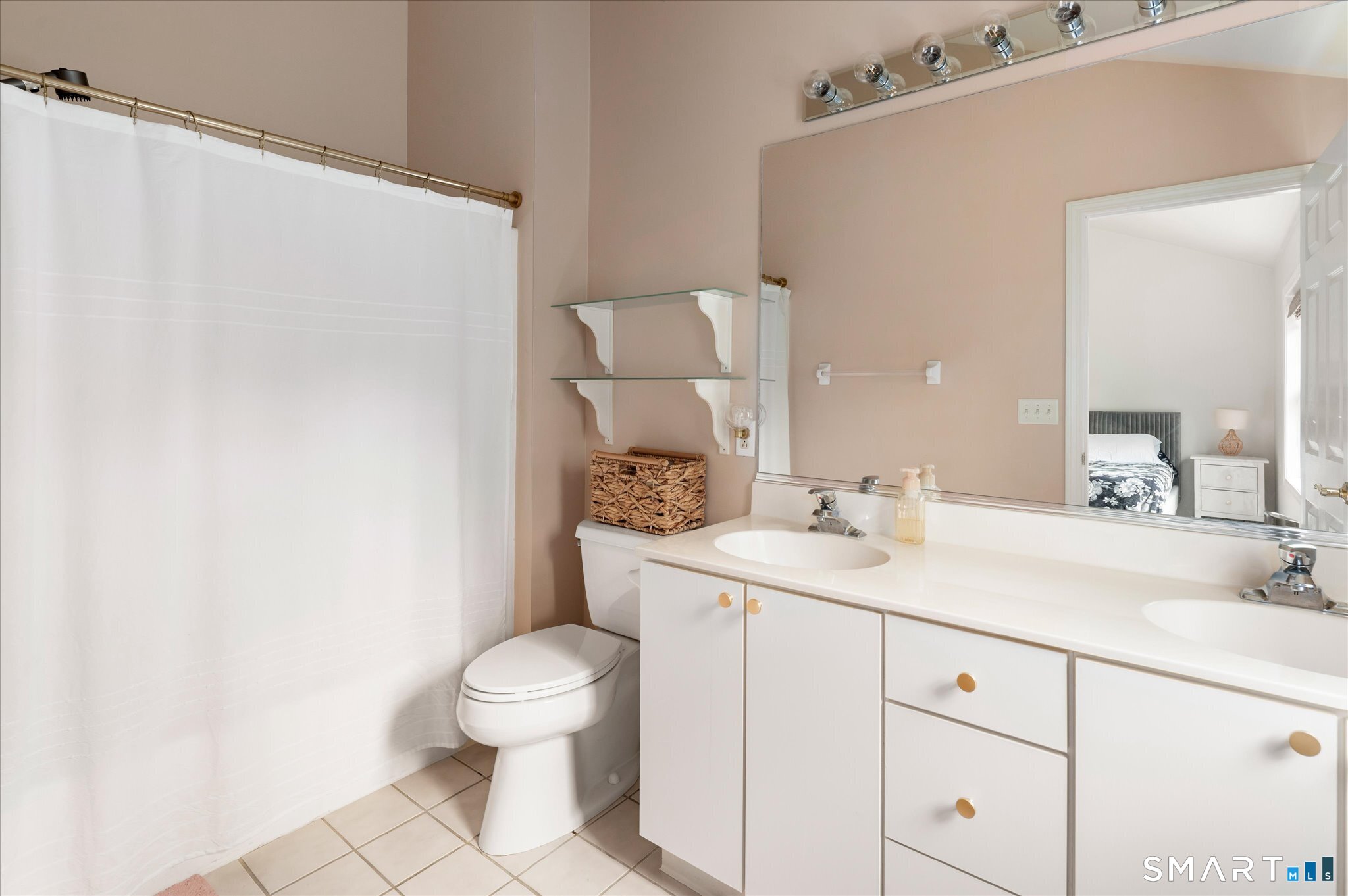 506 Larson Drive Unit #506 photo 17