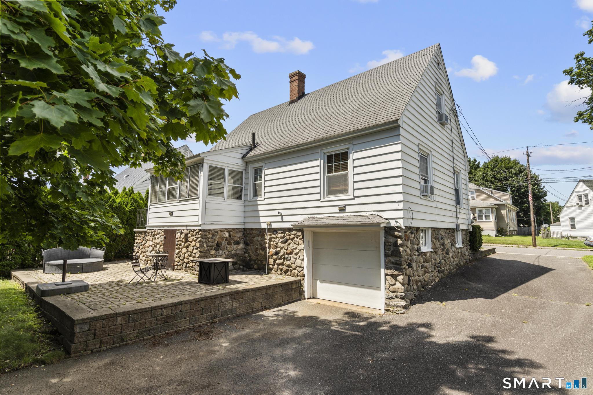 72 Southwick Avenue photo 22