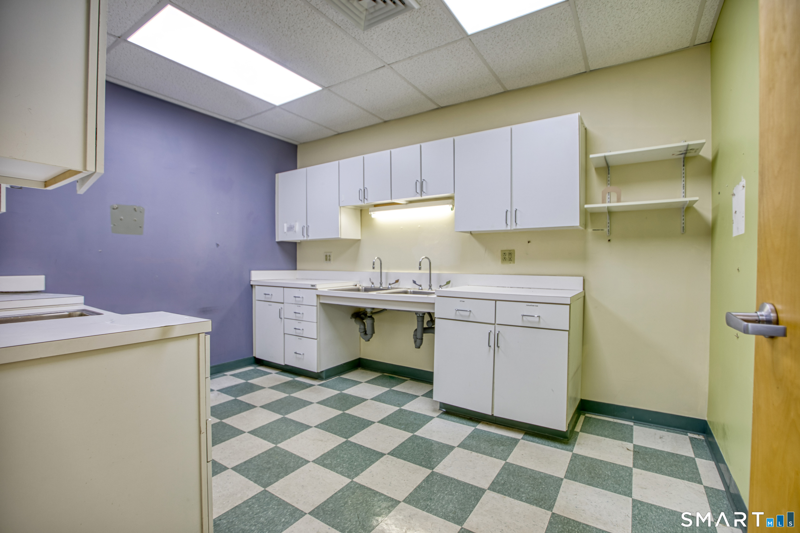 1229 Albany Avenue, #404, Hartford, CT 06112