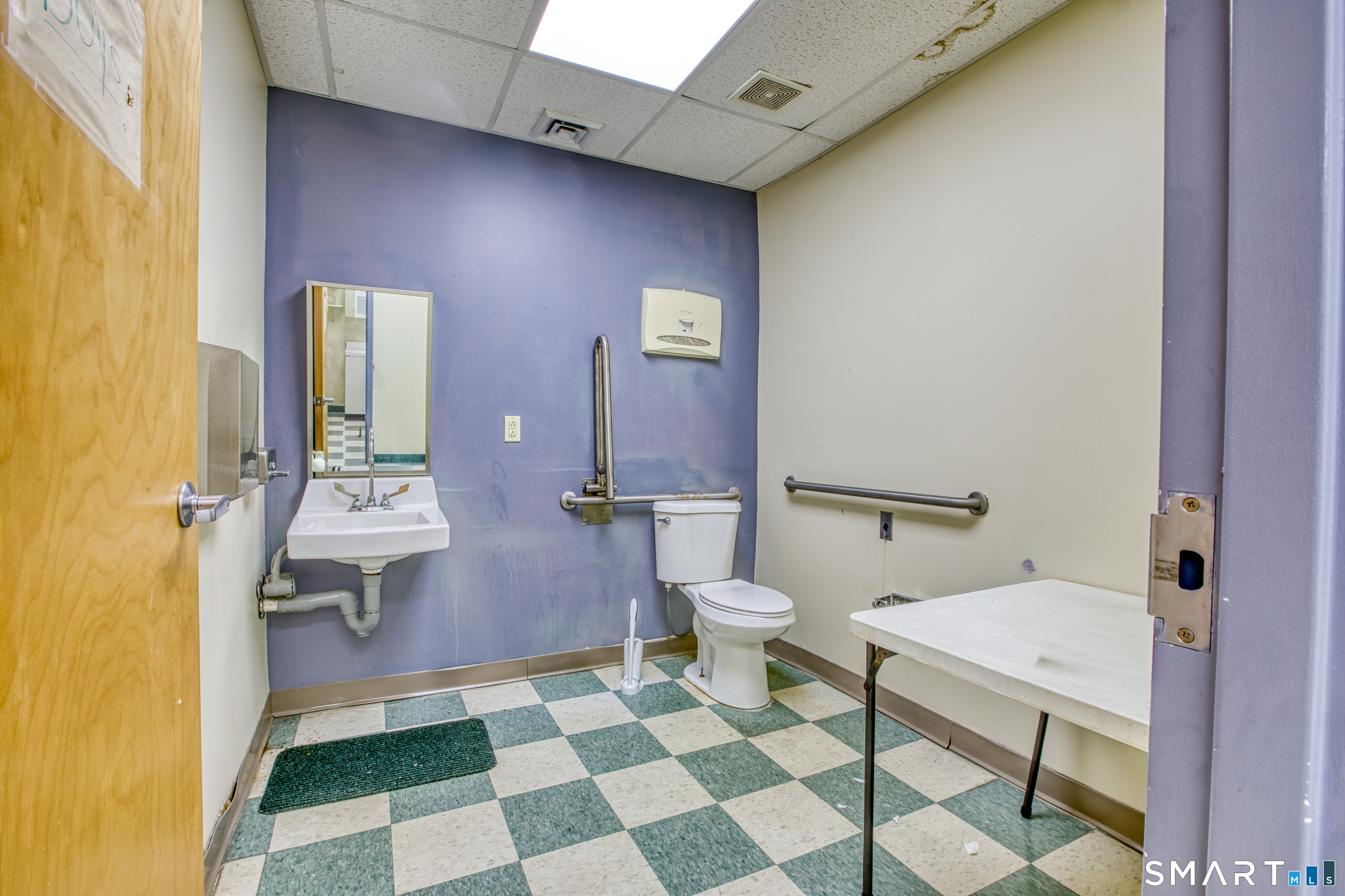 1229 Albany Avenue, #404, Hartford, CT 06112