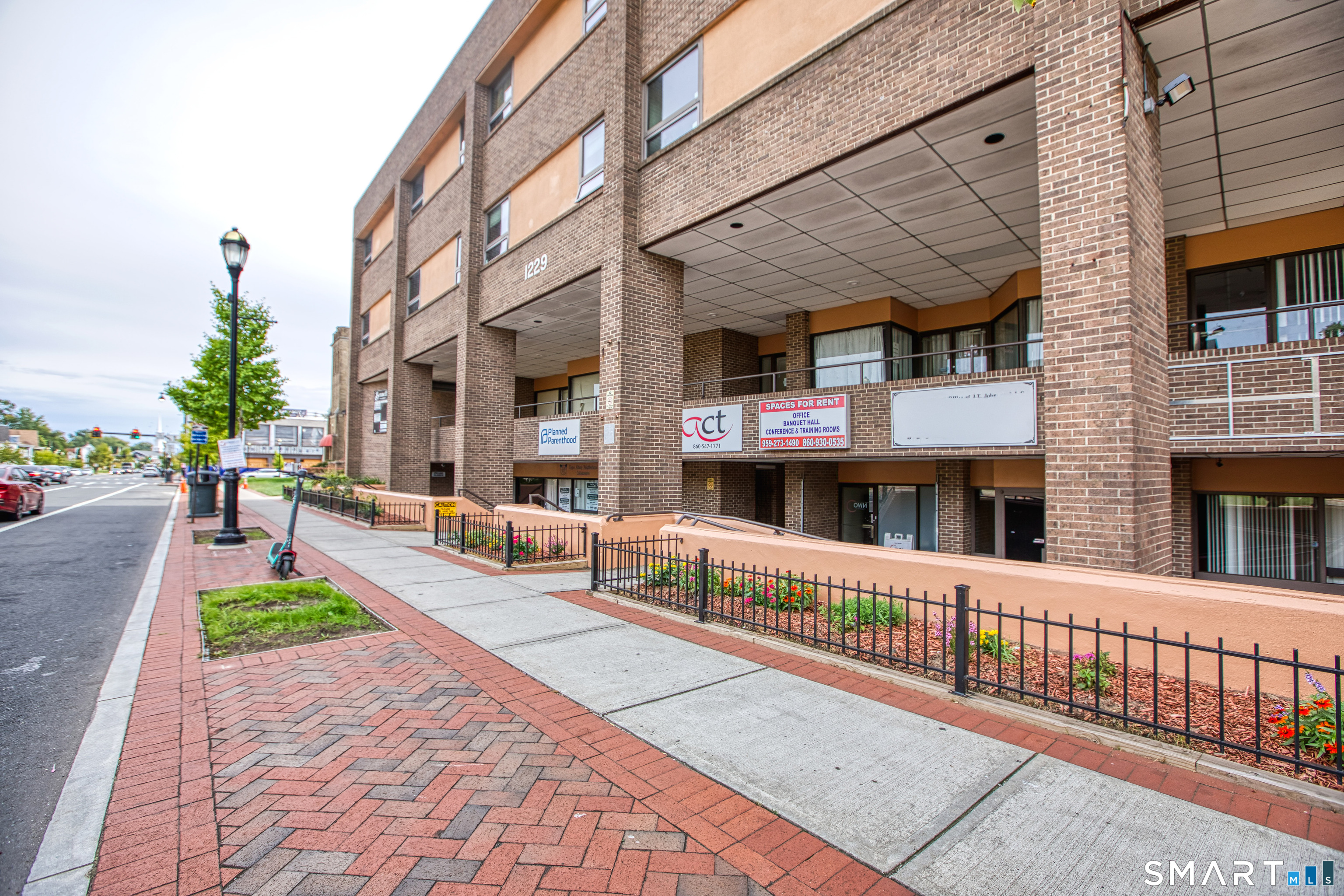 1229 Albany Avenue, #306, Hartford, CT 06112
